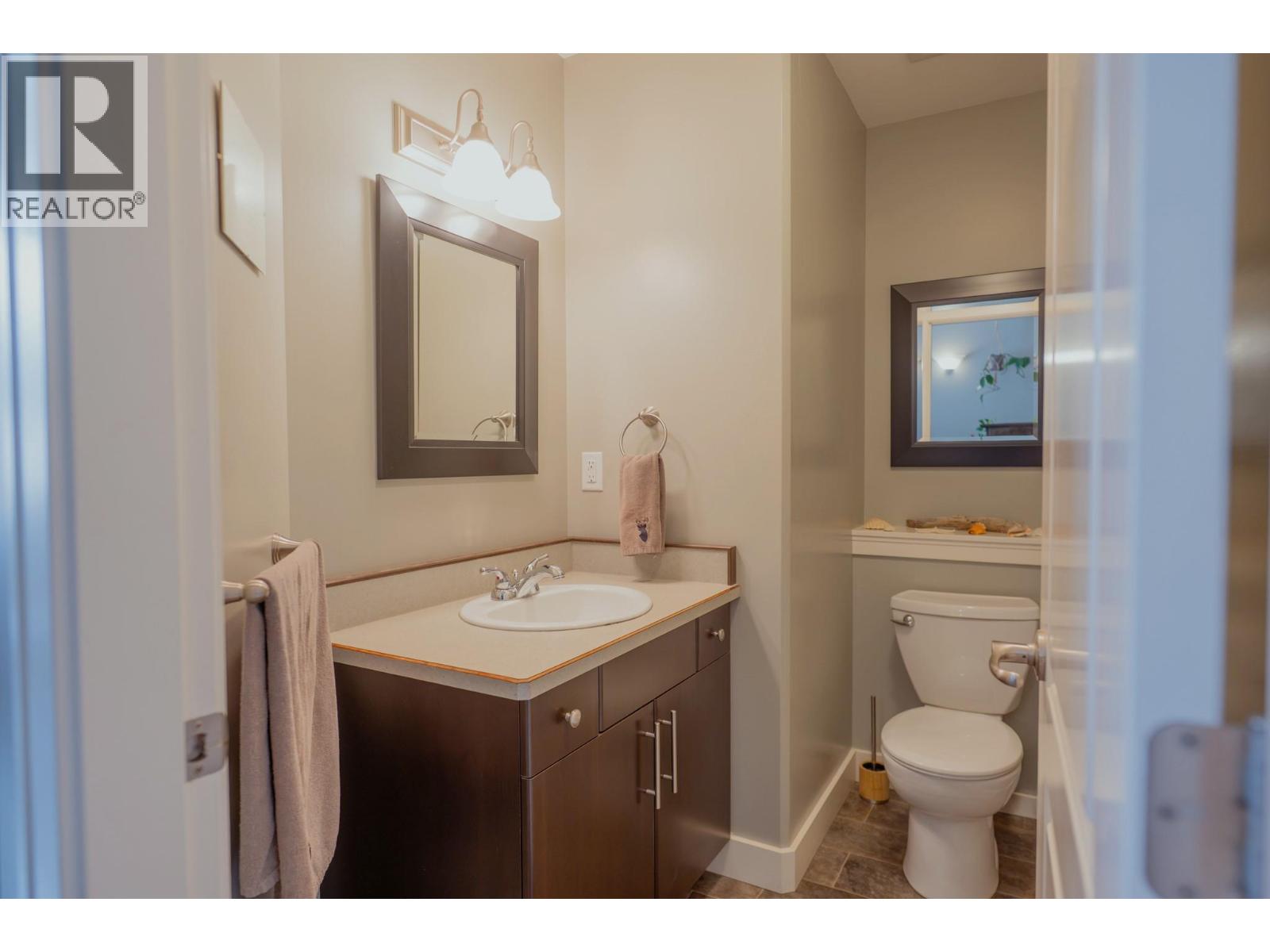 414 Beasley Street W, Nelson, British Columbia  V1L 6G9 - Photo 10 - 10400912