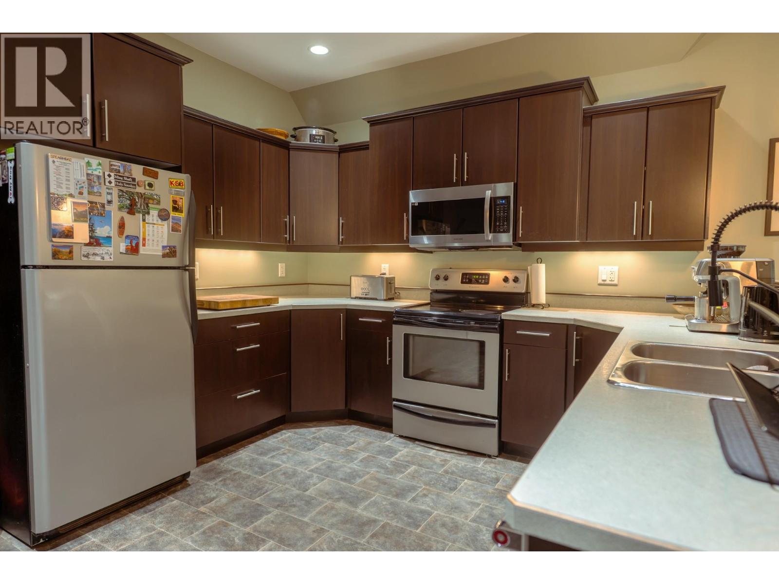 414 Beasley Street W, Nelson, British Columbia  V1L 6G9 - Photo 13 - 10400912