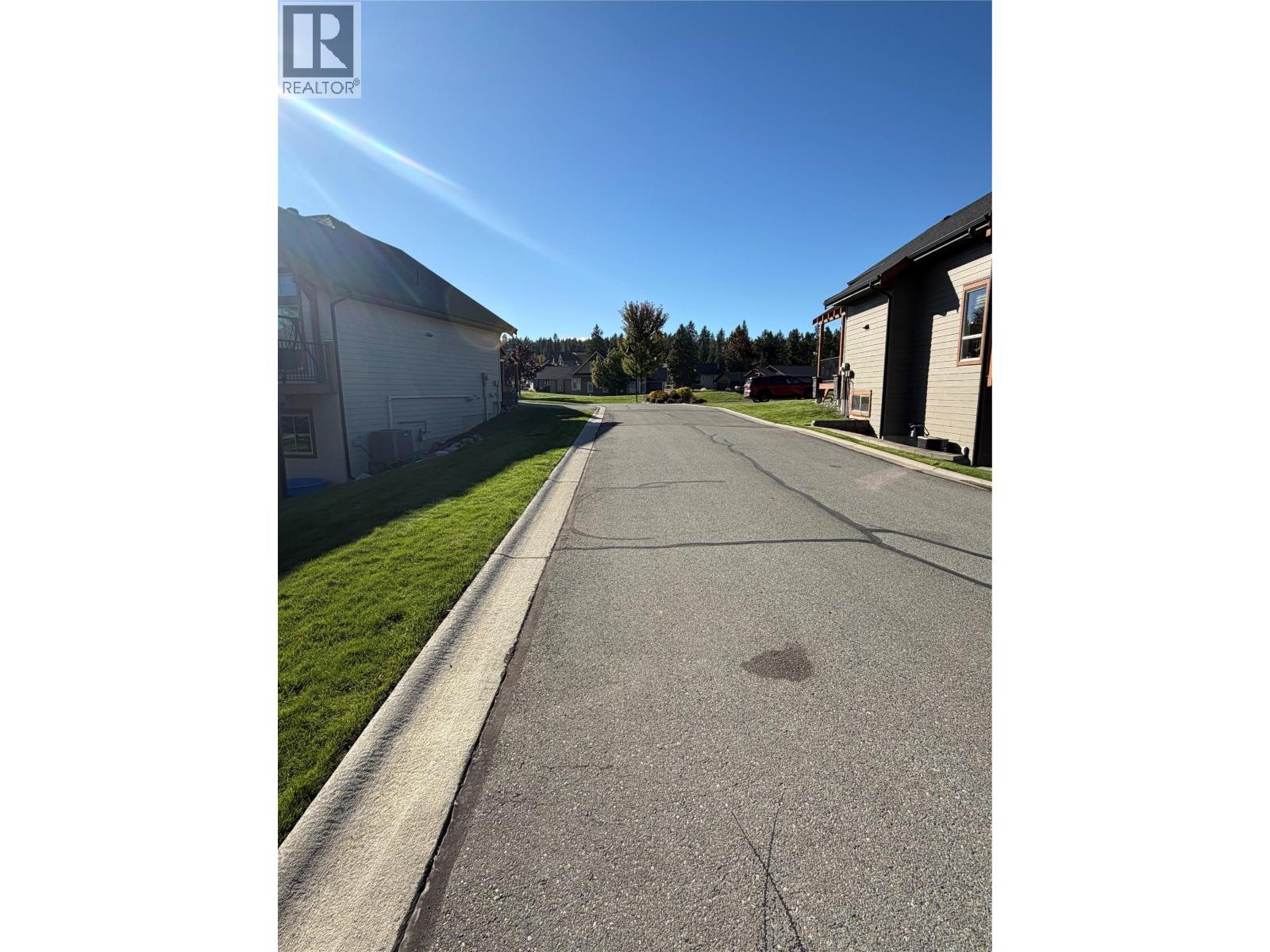 225 Boulder Creek N, Cranbrook, British Columbia  V1C 0B4 - Photo 32 - 10400802