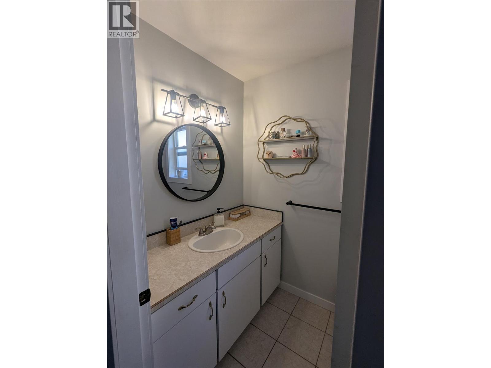 1018 Hillside Avenue, Chase, British Columbia  V0E 1M0 - Photo 15 - 10401332