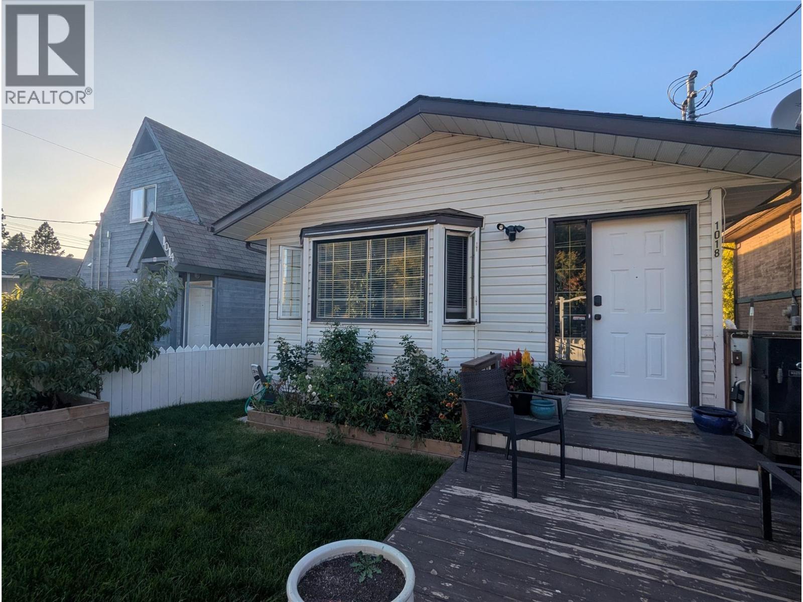 1018 Hillside Avenue, Chase, British Columbia  V0E 1M0 - Photo 2 - 10401332