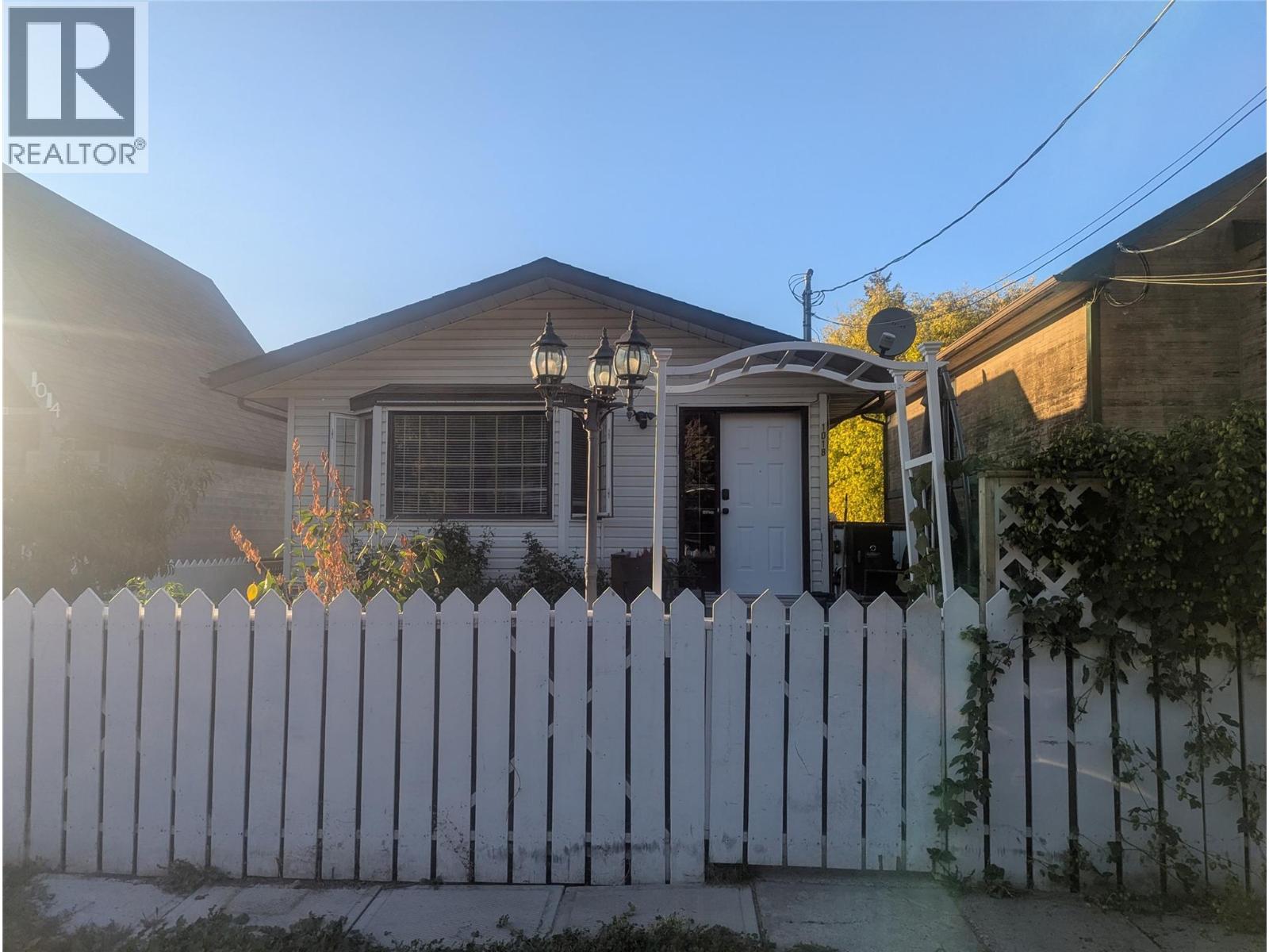 1018 Hillside Avenue, Chase, British Columbia  V0E 1M0 - Photo 35 - 10401332