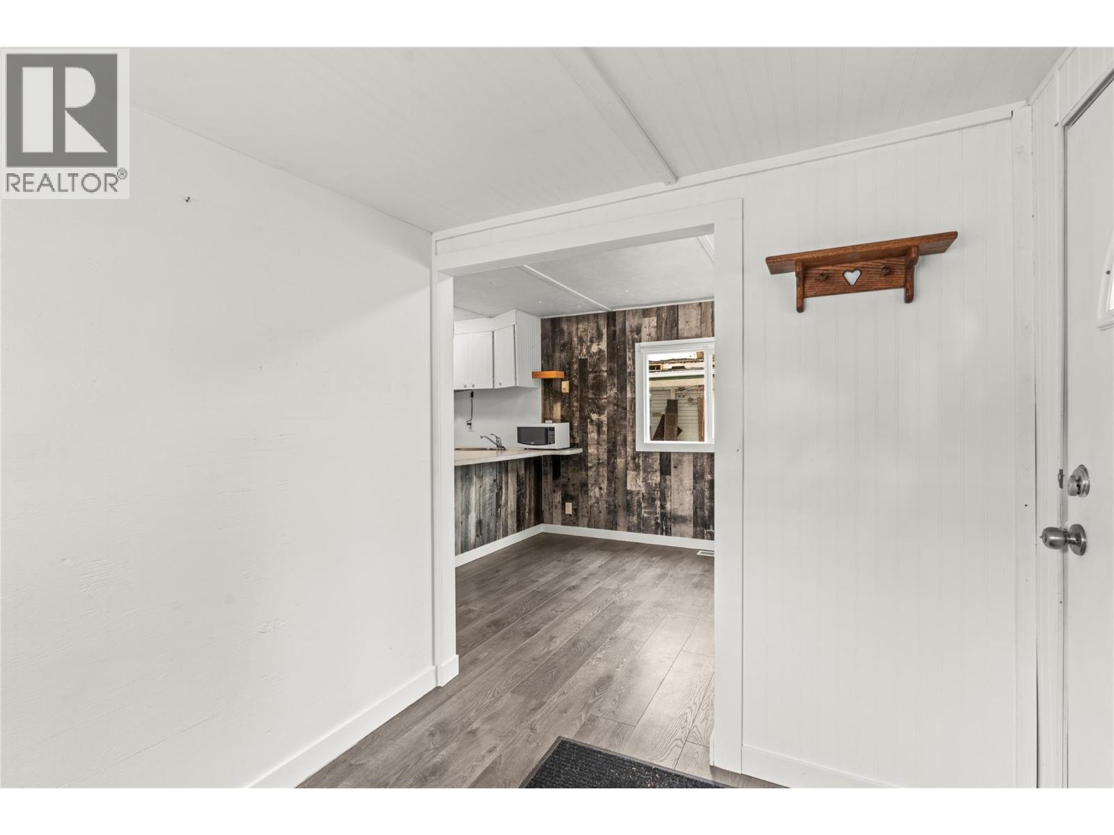 1879 Faulkner Avenue Unit# 4, Lumby, British Columbia  V0E 2G0 - Photo 10 - 10401264