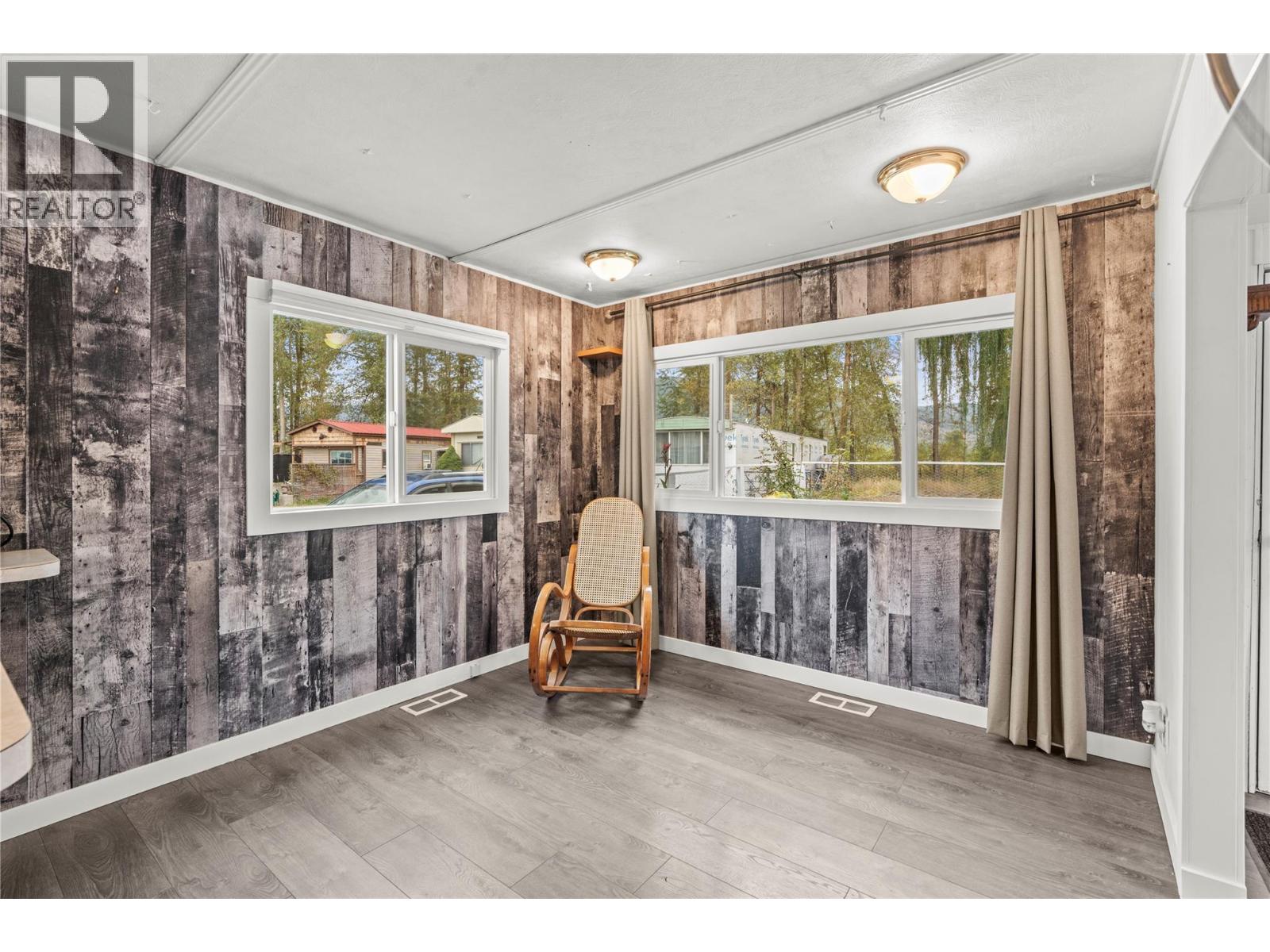 1879 Faulkner Avenue Unit# 4, Lumby, British Columbia  V0E 2G0 - Photo 12 - 10401264