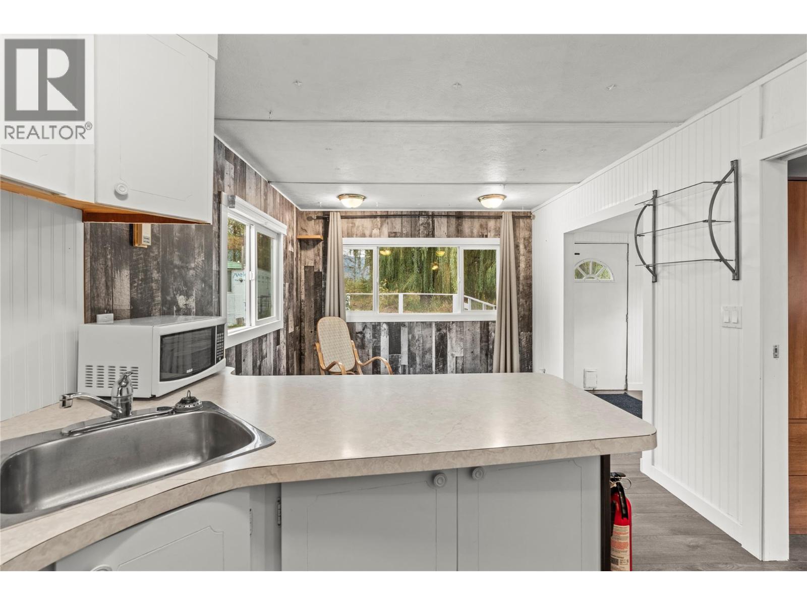 1879 Faulkner Avenue Unit# 4, Lumby, British Columbia  V0E 2G0 - Photo 17 - 10401264