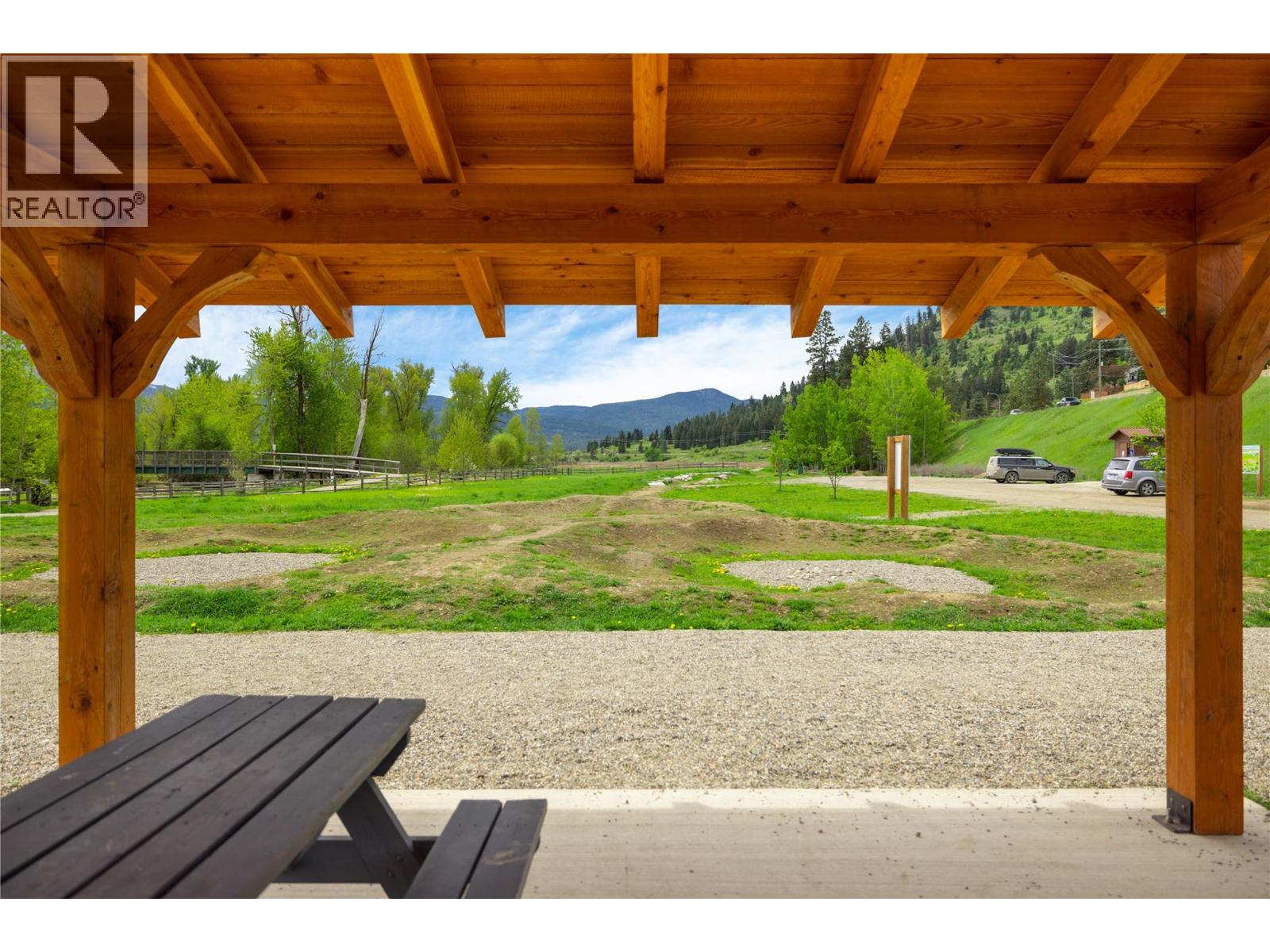 1879 Faulkner Avenue Unit# 4, Lumby, British Columbia  V0E 2G0 - Photo 35 - 10401264