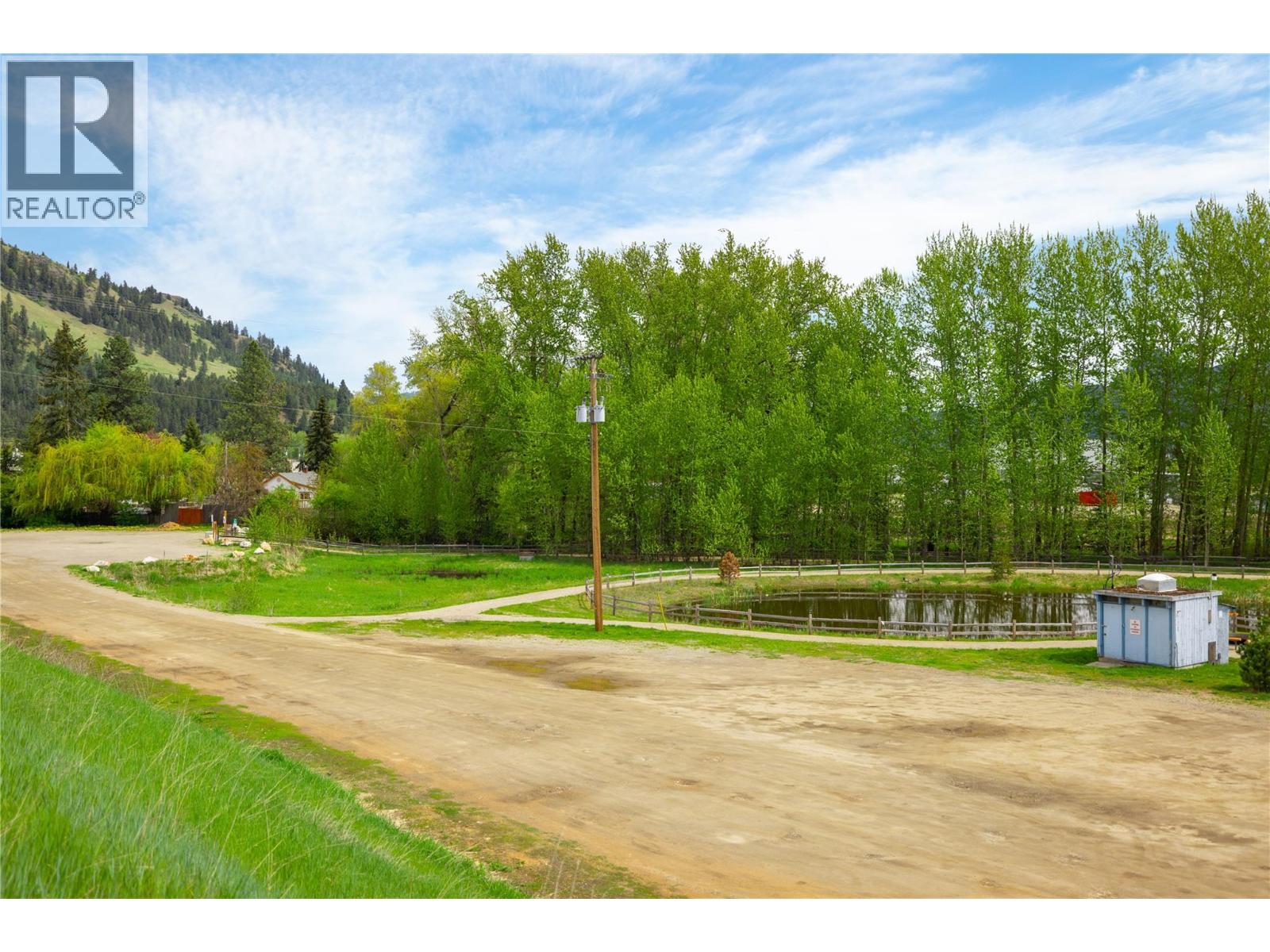 1879 Faulkner Avenue Unit# 4, Lumby, British Columbia  V0E 2G0 - Photo 38 - 10401264