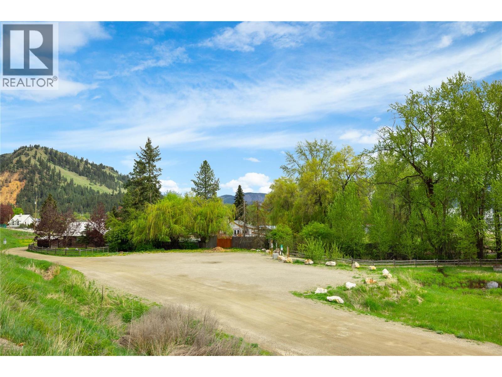 1879 Faulkner Avenue Unit# 4, Lumby, British Columbia  V0E 2G0 - Photo 40 - 10401264