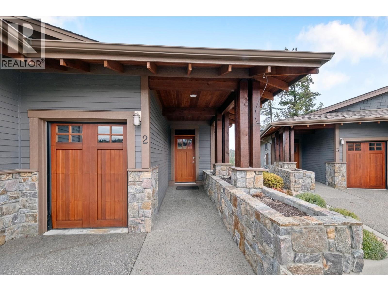 101 Dormie Drive Unit# 2b, Vernon, British Columbia  V1H 1Y6 - Photo 2 - 10401313