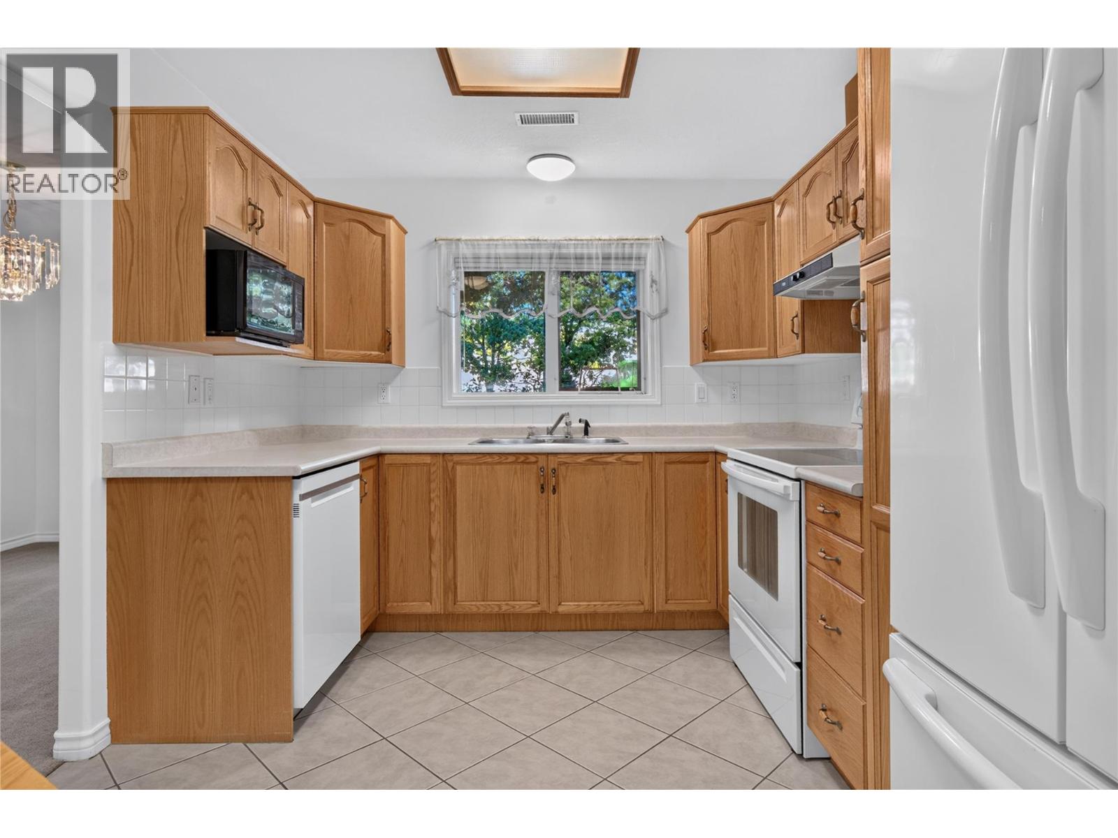 2245 Atkinson Street Unit# 107, Penticton, British Columbia  V2A 8R7 - Photo 6 - 10401150