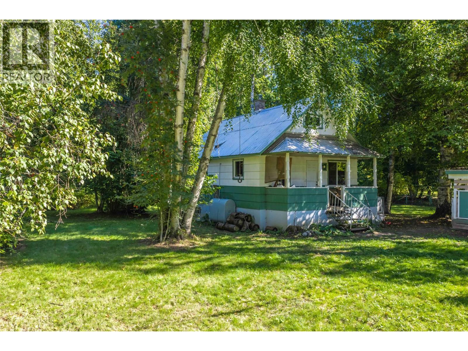 3642 Catherwood Road, Revelstoke, British Columbia  V0E 2S0 - Photo 10 - 10399775