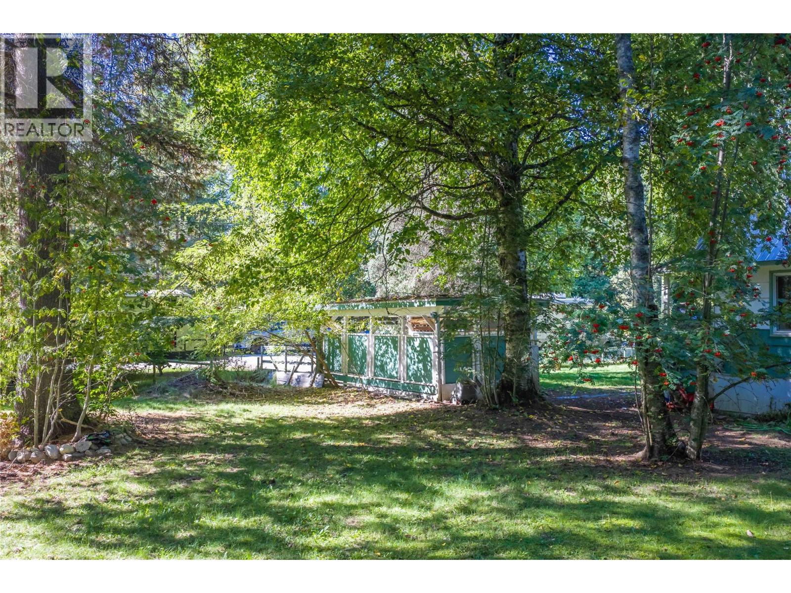 3642 Catherwood Road, Revelstoke, British Columbia  V0E 2S0 - Photo 23 - 10399775