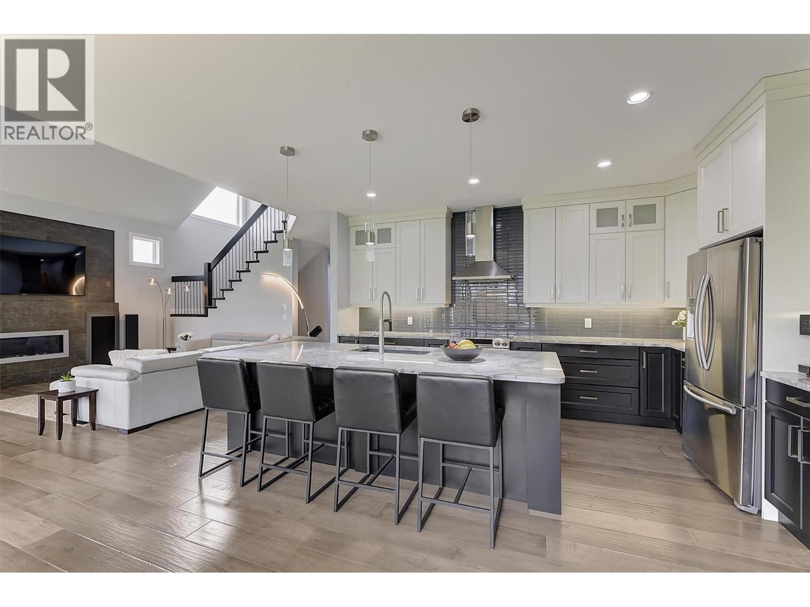 155 Skyland Drive, Kelowna, British Columbia  V1V 3A1 - Photo 11 - 10401248