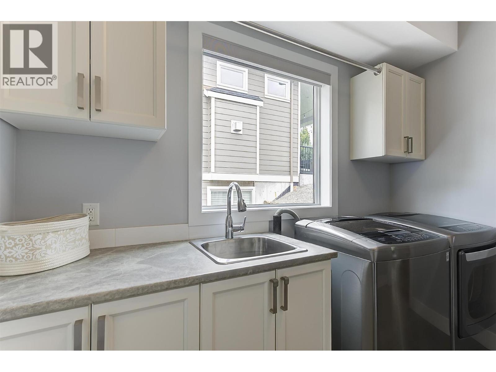 155 Skyland Drive, Kelowna, British Columbia  V1V 3A1 - Photo 28 - 10401248