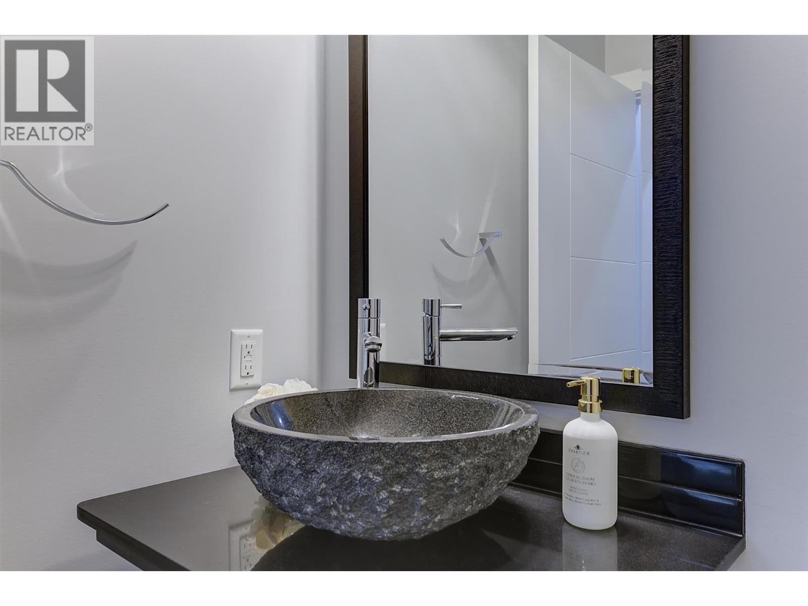 155 Skyland Drive, Kelowna, British Columbia  V1V 3A1 - Photo 31 - 10401248