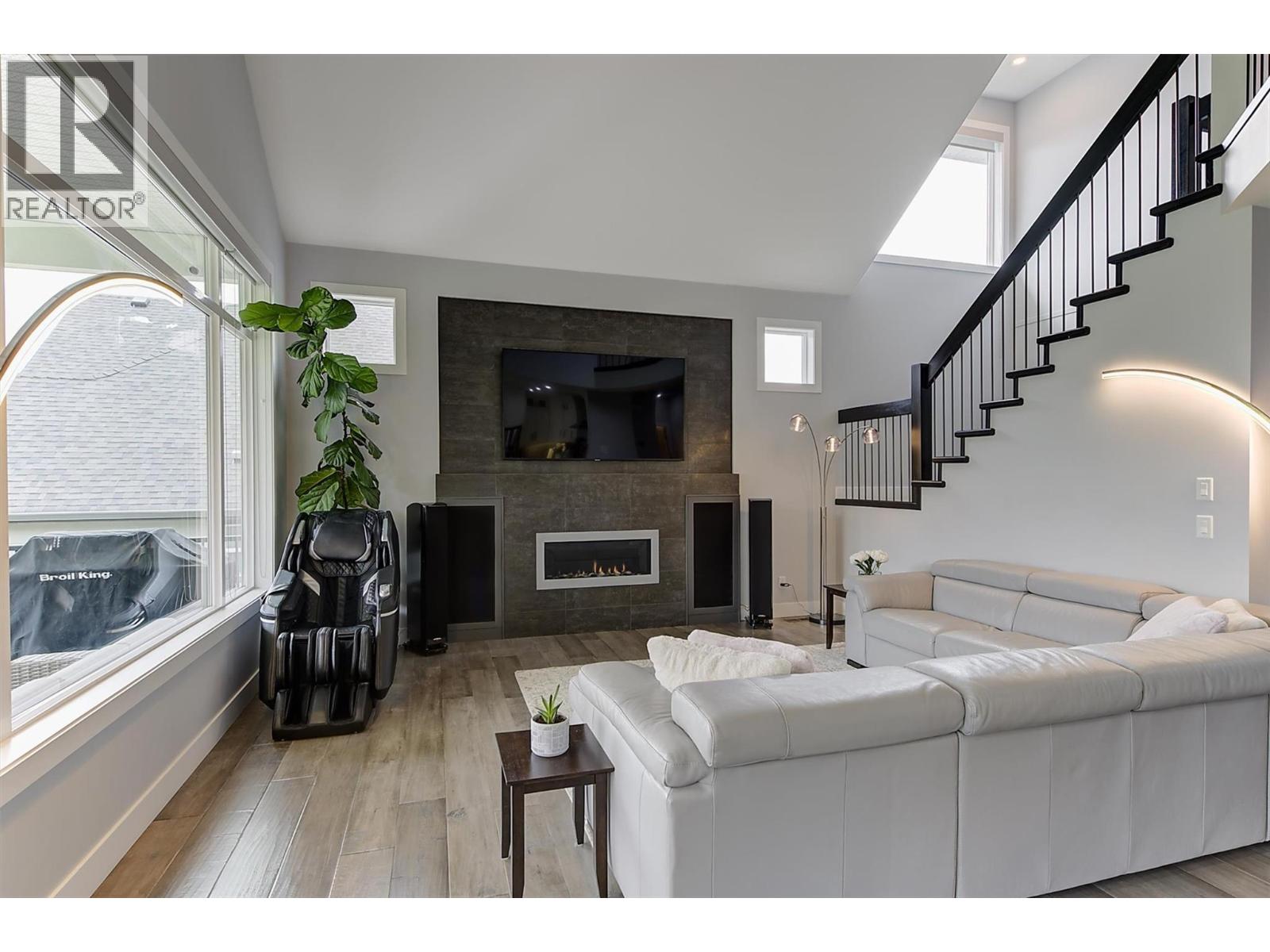 155 Skyland Drive, Kelowna, British Columbia  V1V 3A1 - Photo 6 - 10401248