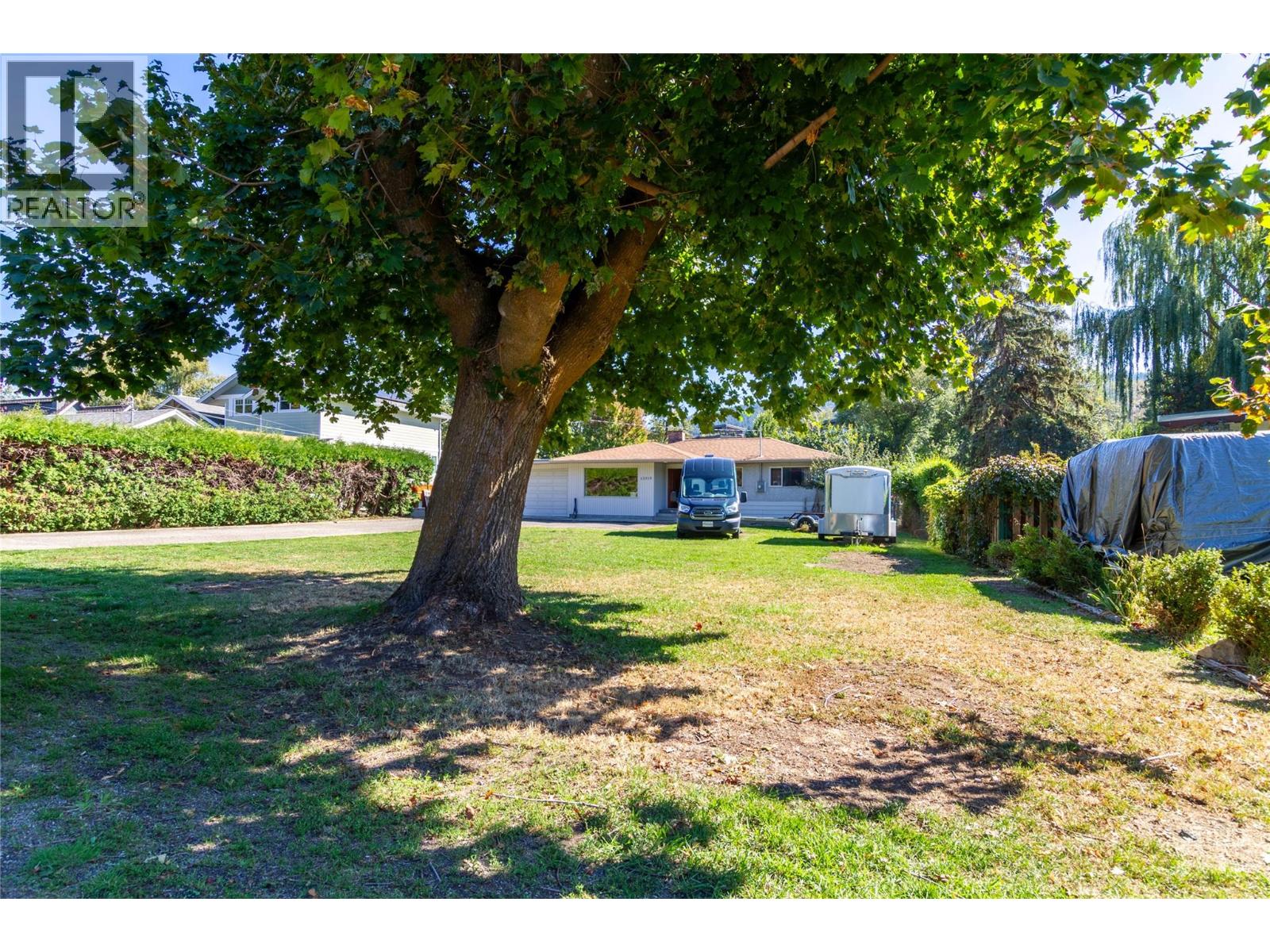 12310 Kalavista Drive, Coldstream, British Columbia  V1B 1K5 - Photo 2 - 10401293