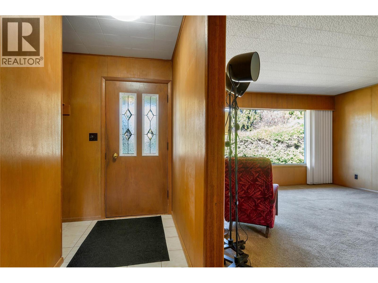 12310 Kalavista Drive, Coldstream, British Columbia  V1B 1K5 - Photo 7 - 10401293