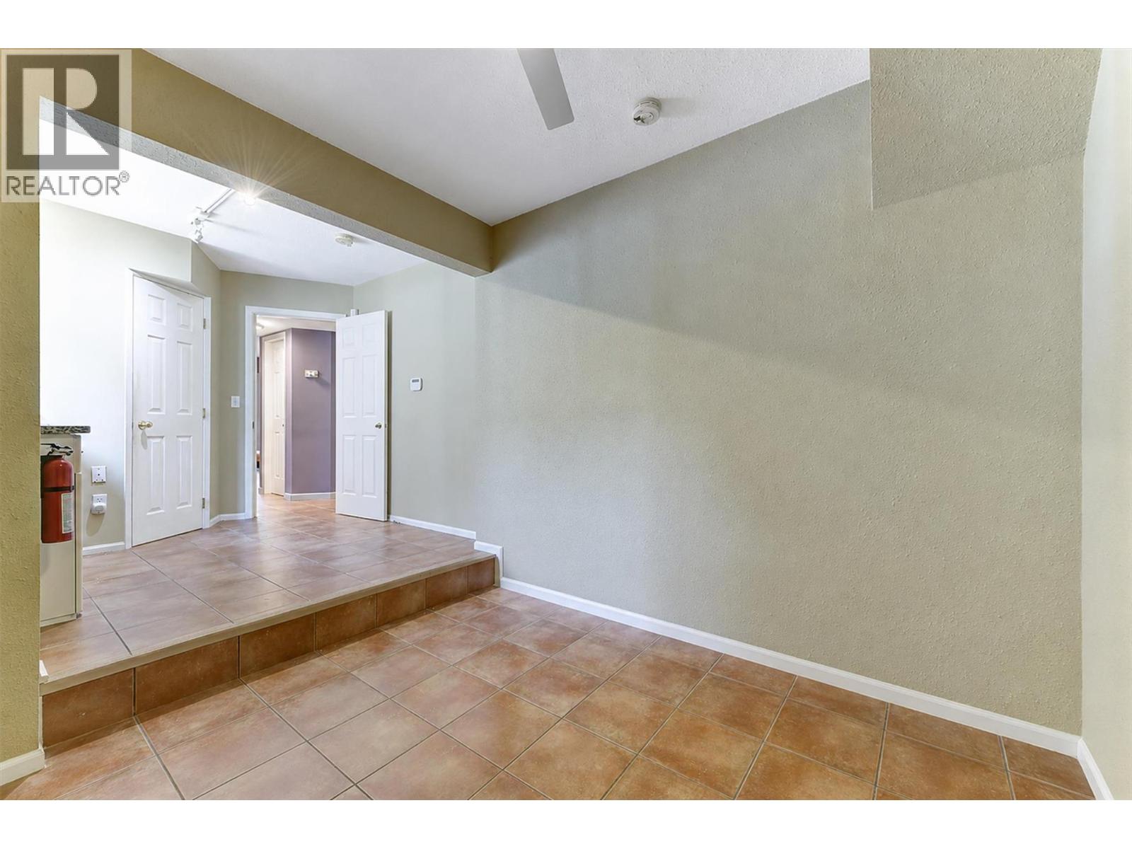 1852 Crossglen Court, Kelowna, British Columbia  V1V 1S4 - Photo 26 - 10401348