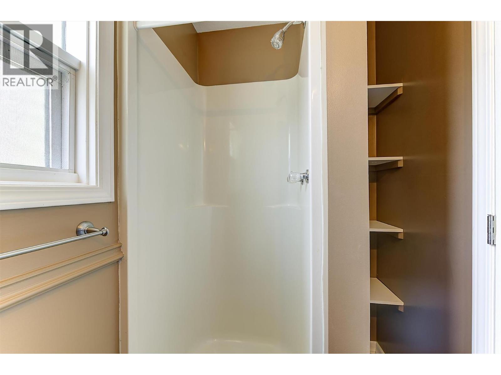 1852 Crossglen Court, Kelowna, British Columbia  V1V 1S4 - Photo 30 - 10401348