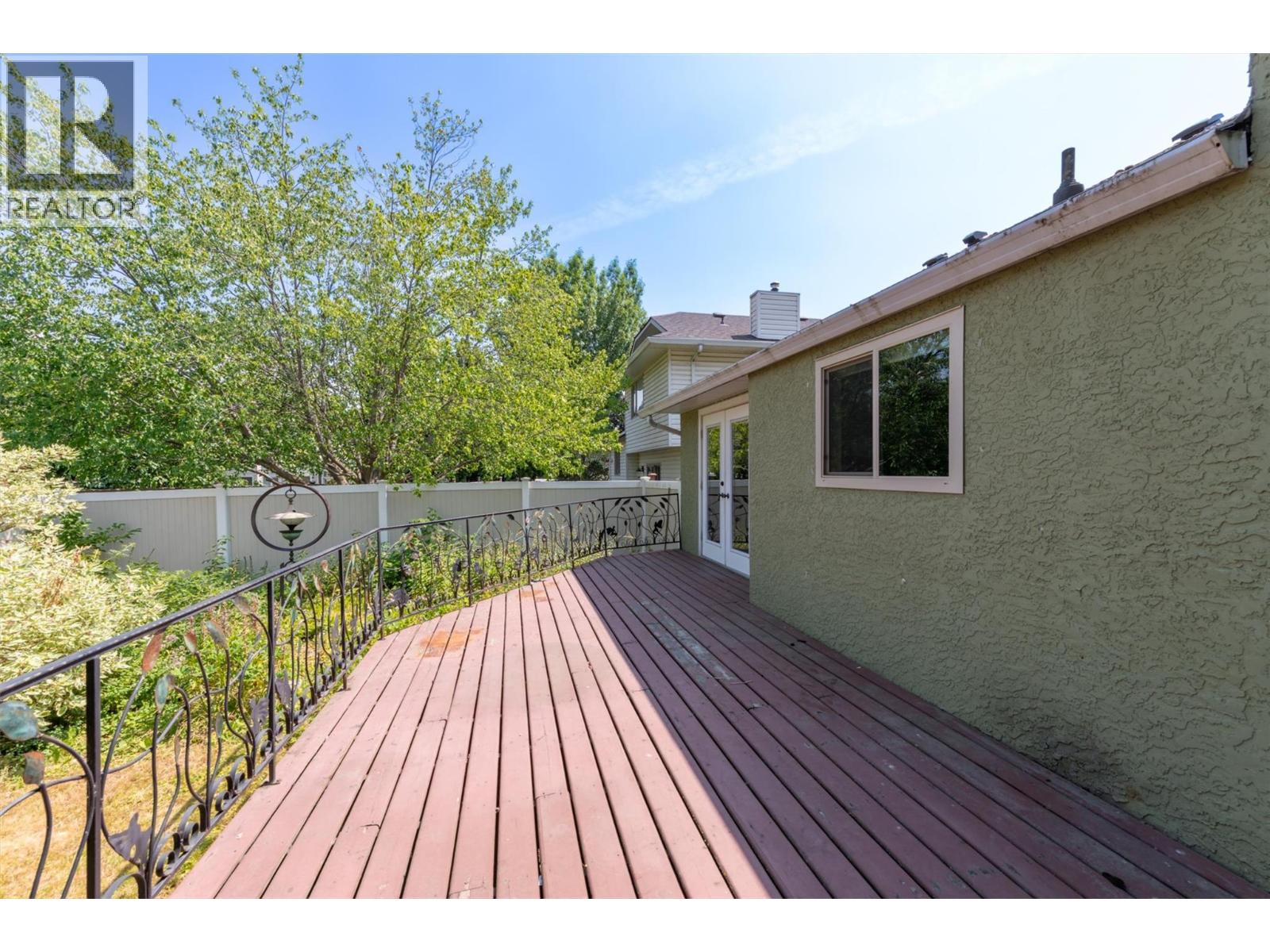 1852 Crossglen Court, Kelowna, British Columbia  V1V 1S4 - Photo 33 - 10401348