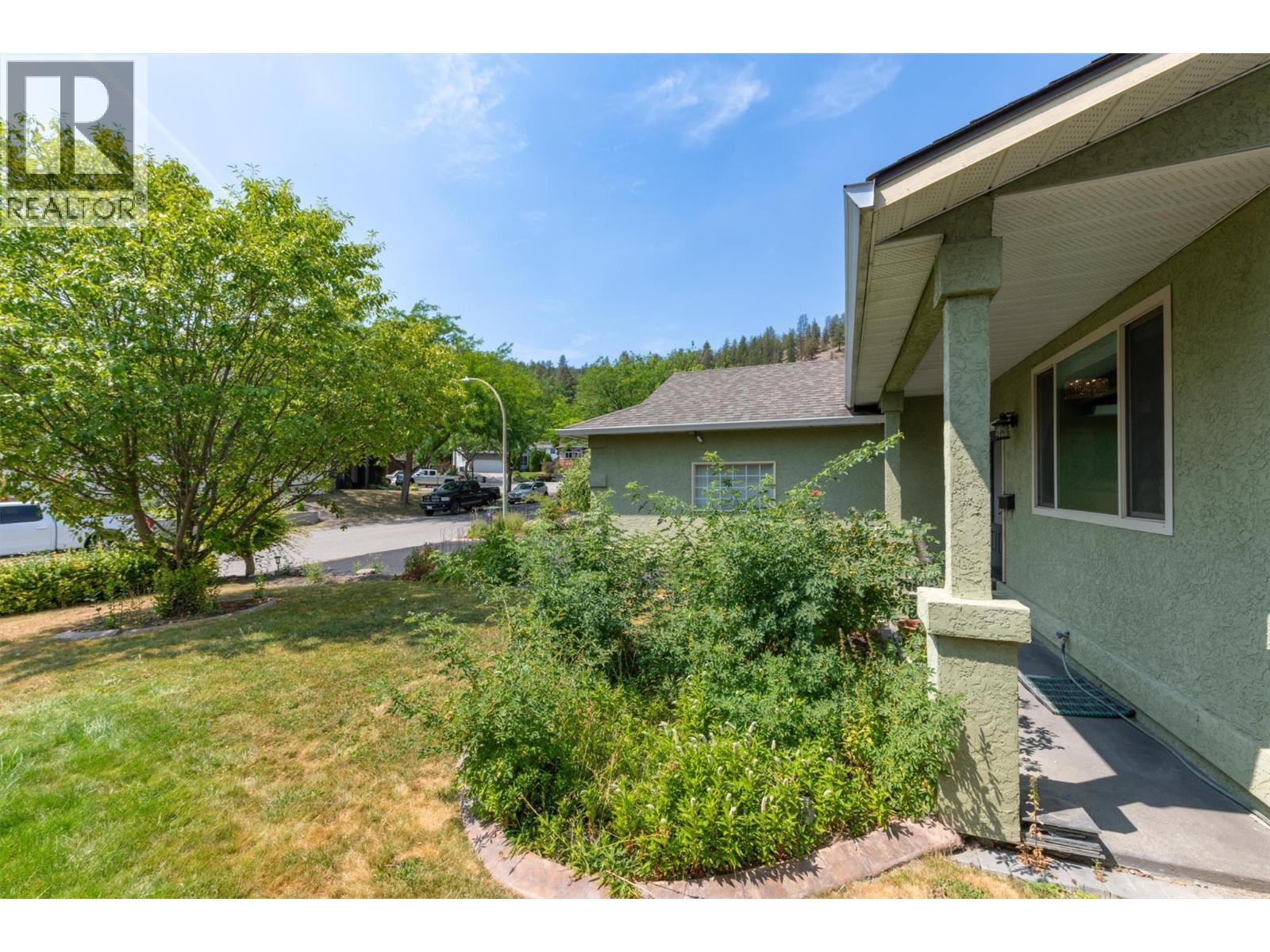 1852 Crossglen Court, Kelowna, British Columbia  V1V 1S4 - Photo 35 - 10401348