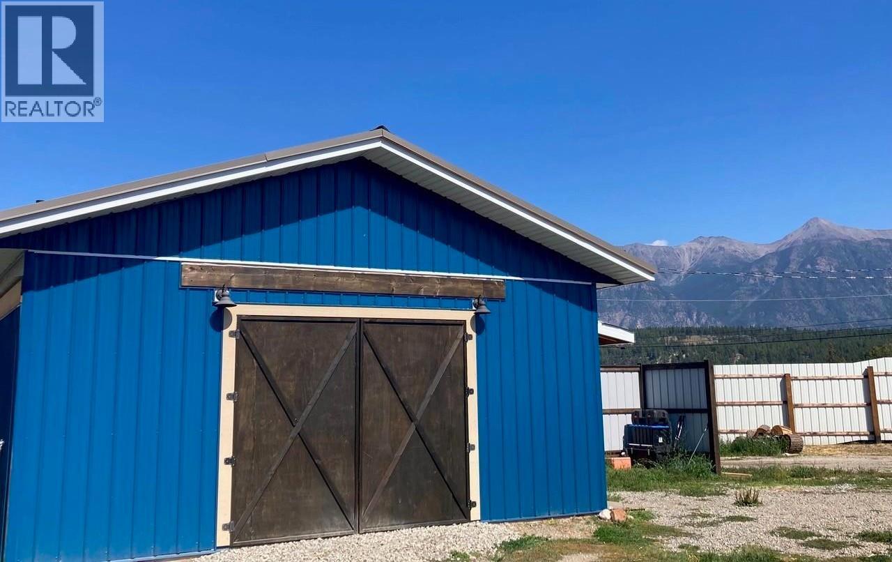 5469 Riverview Frontage Road, Ta Ta Creek, British Columbia  V0B 2H0 - Photo 20 - 10401301