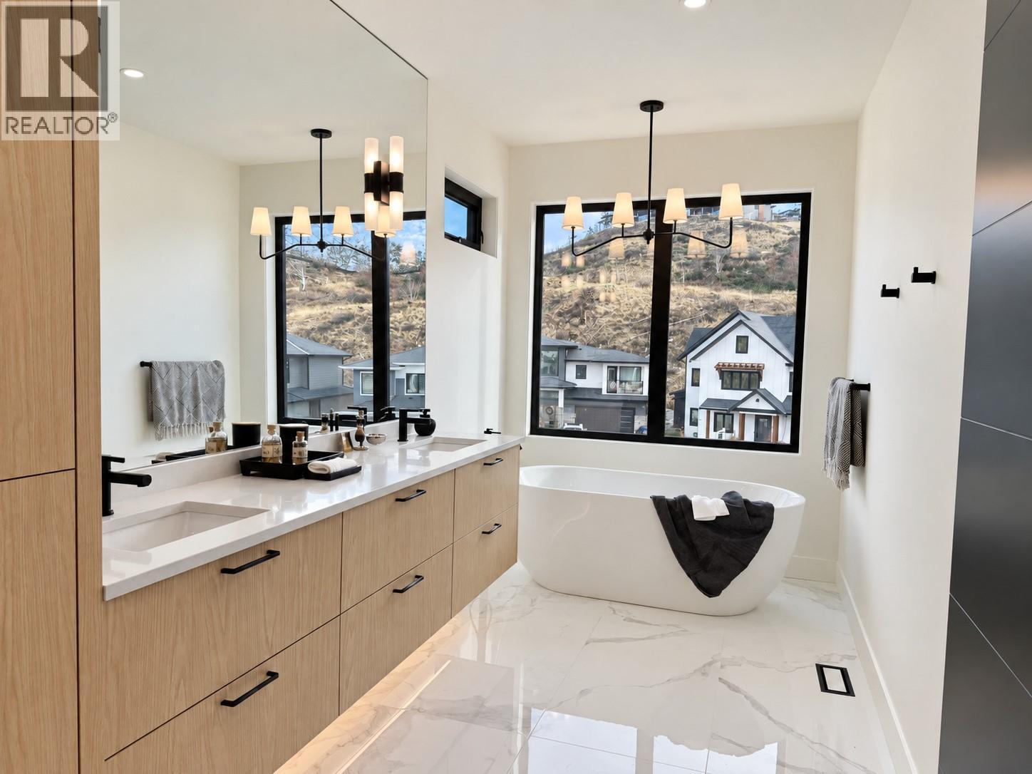 5533 Foothill Court, Kelowna, British Columbia  V1W 0C4 - Photo 29 - 10400659
