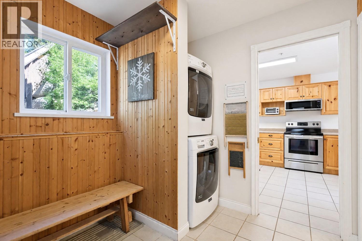 5877 Snow Pines Crescent Unit# C, Big White, British Columbia  V1W 2L8 - Photo 9 - 10400183