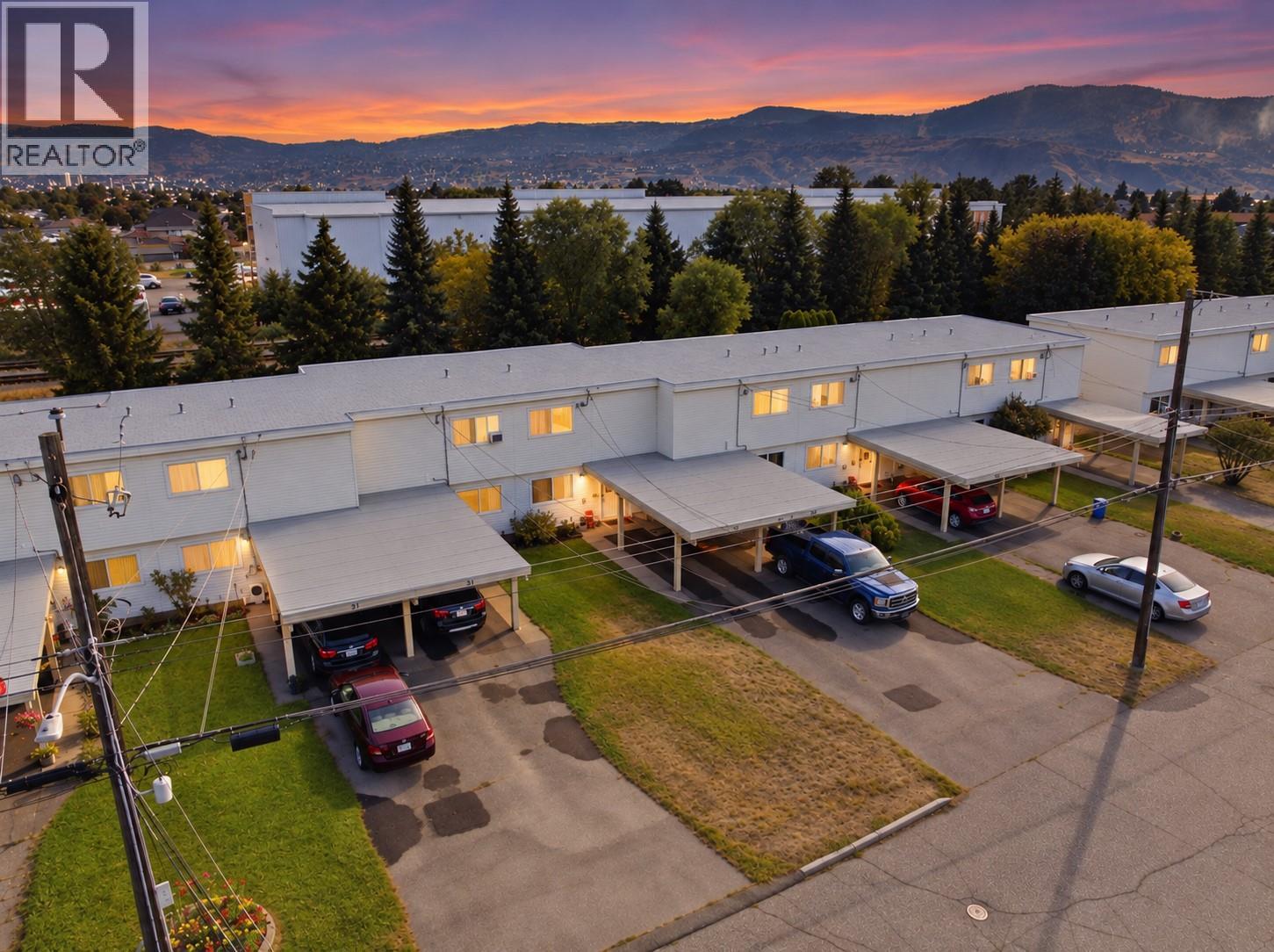 700 Collingwood Drive Unit# 32, Kamloops, British Columbia  V2B 6B9 - Photo 1 - 10401325
