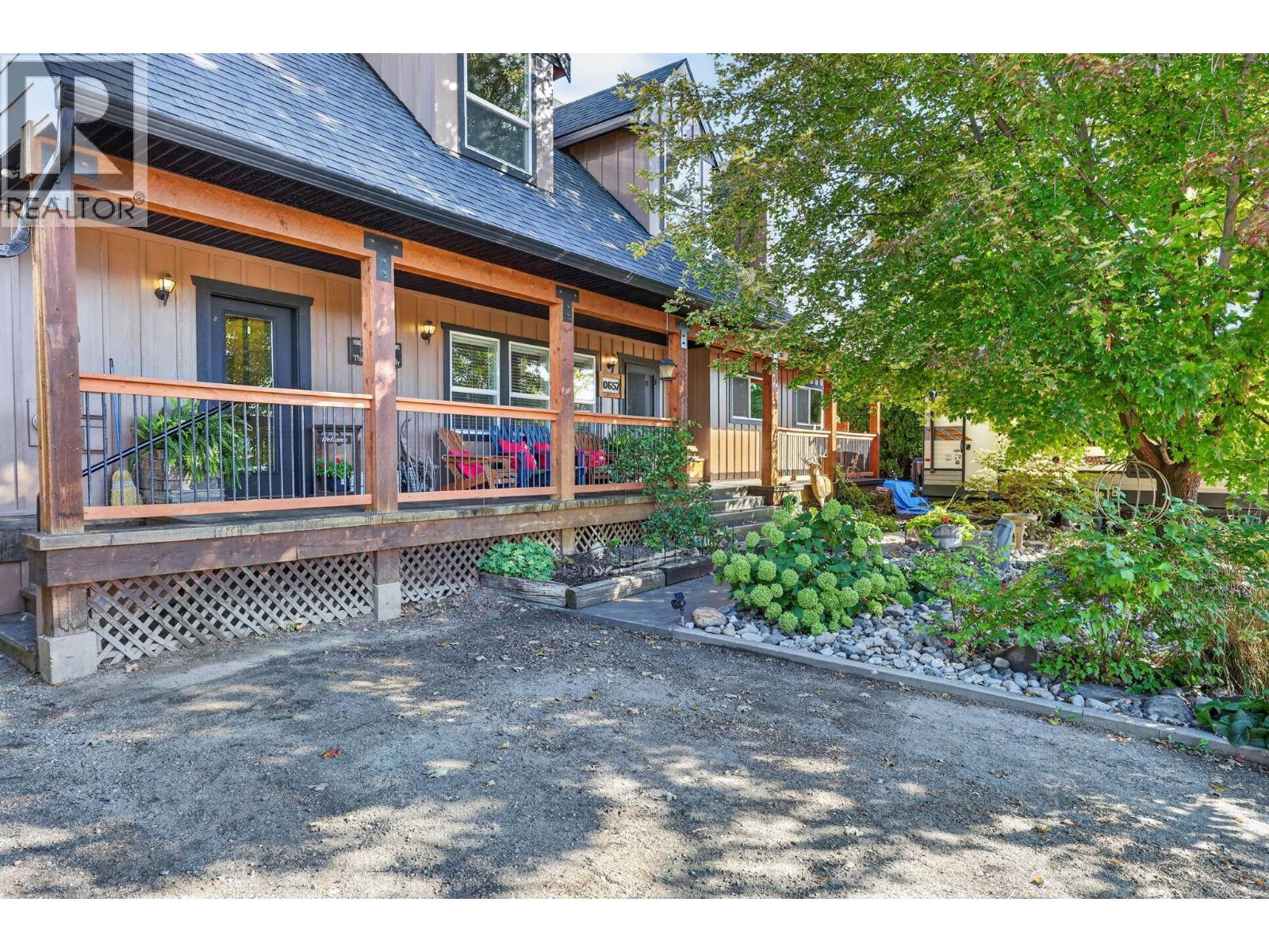 10657 Cheryl Road, Lake Country, British Columbia  V4V 1W3 - Photo 2 - 10401236