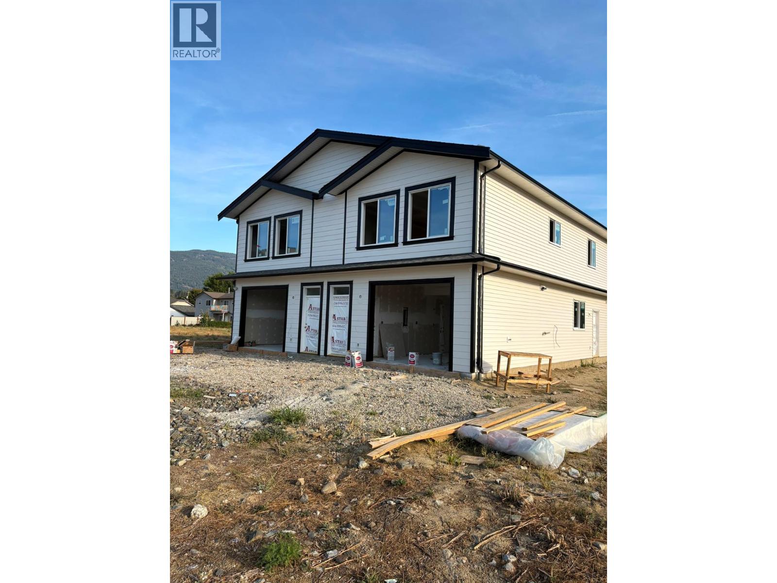 2020 Viewmount Court Unit# B, Enderby, British Columbia  V0E 1V2 - Photo 2 - 10401363
