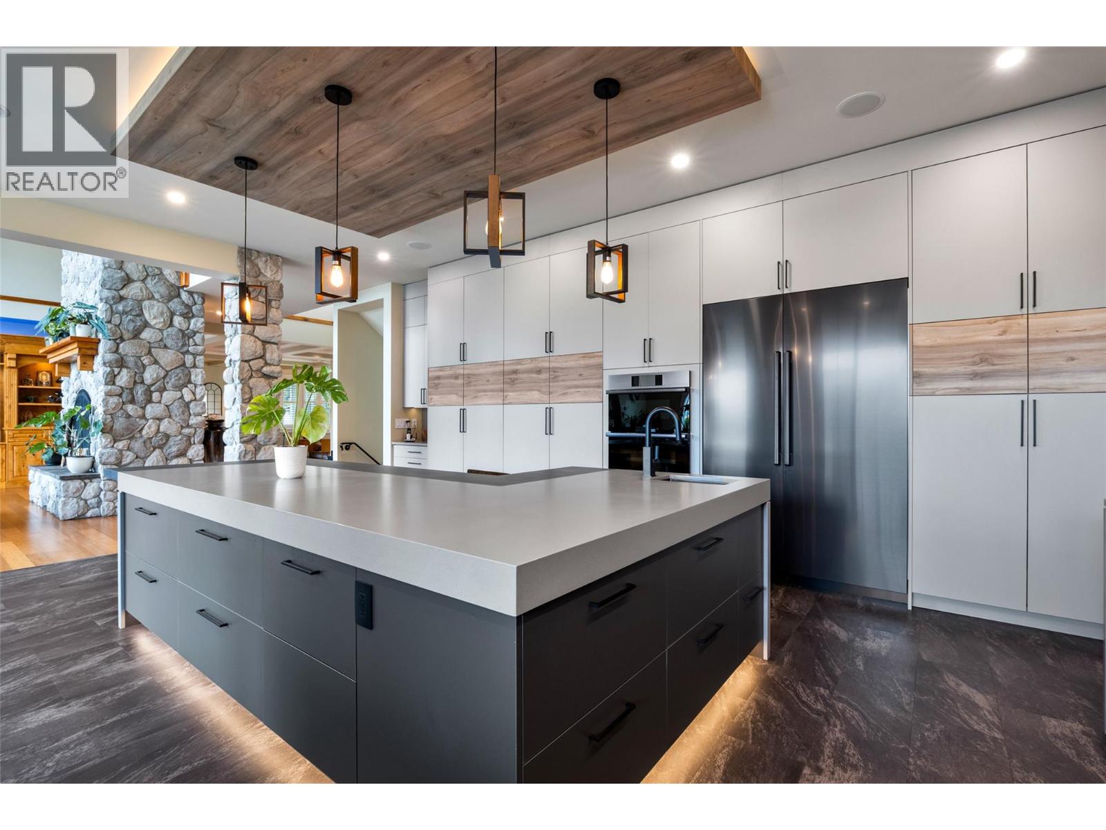 700 Harrington Road, Kamloops, British Columbia  V2B 6T7 - Photo 22 - 10401157