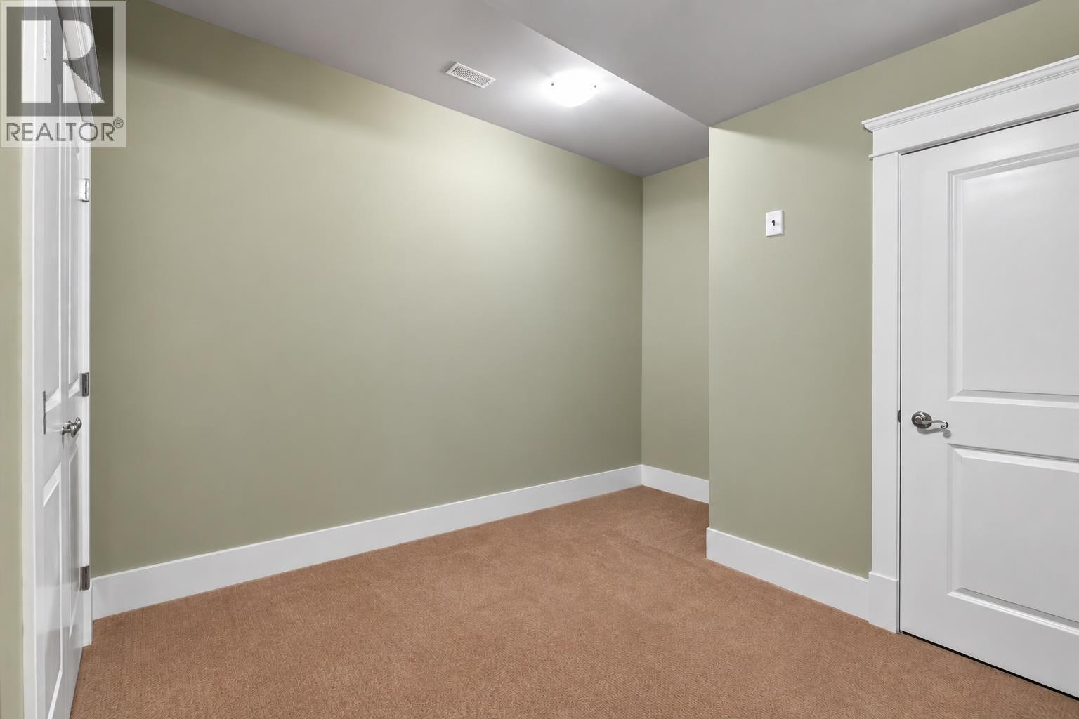 700 Harrington Road, Kamloops, British Columbia  V2B 6T7 - Photo 56 - 10401157