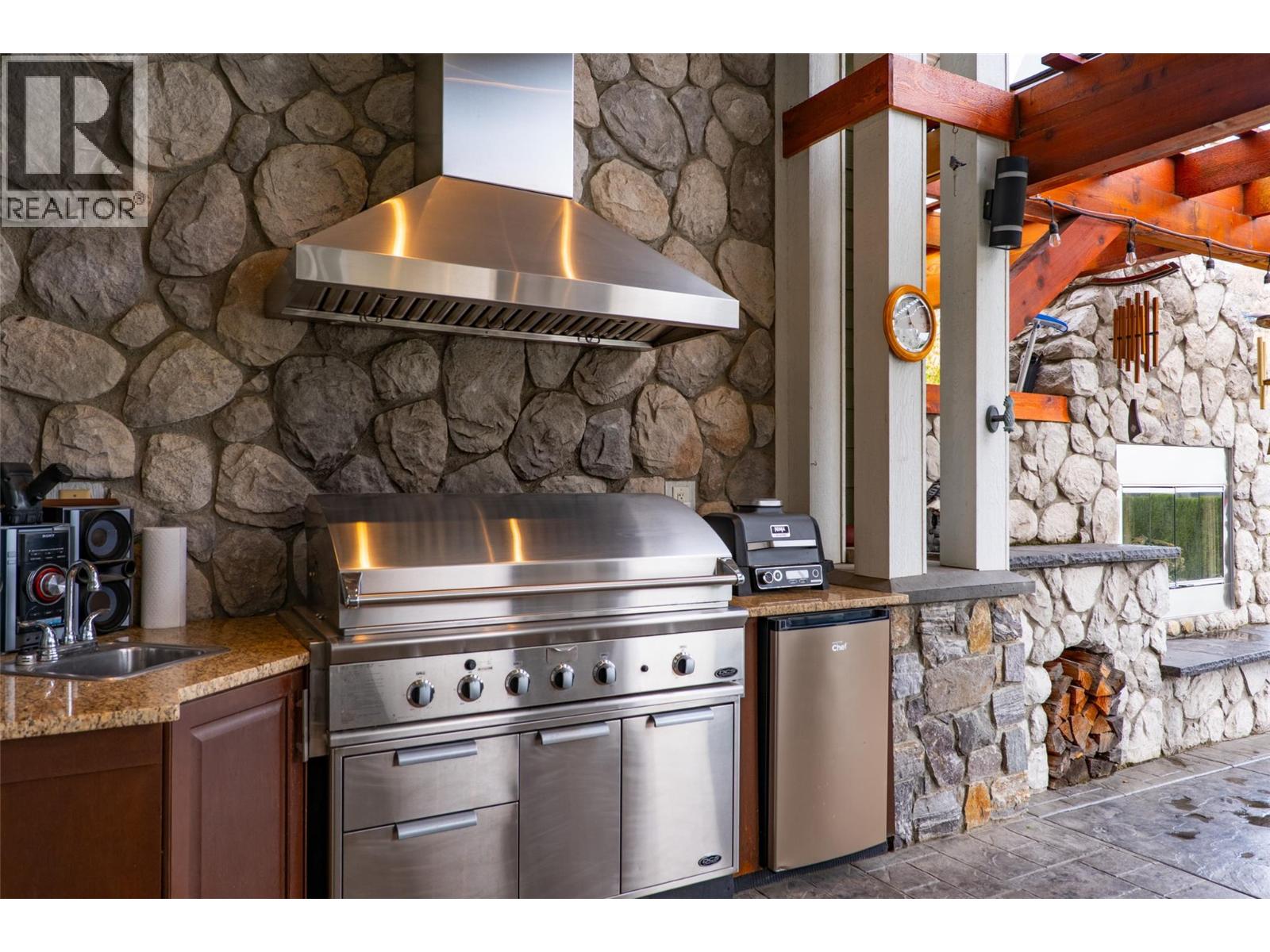 700 Harrington Road, Kamloops, British Columbia  V2B 6T7 - Photo 60 - 10401157