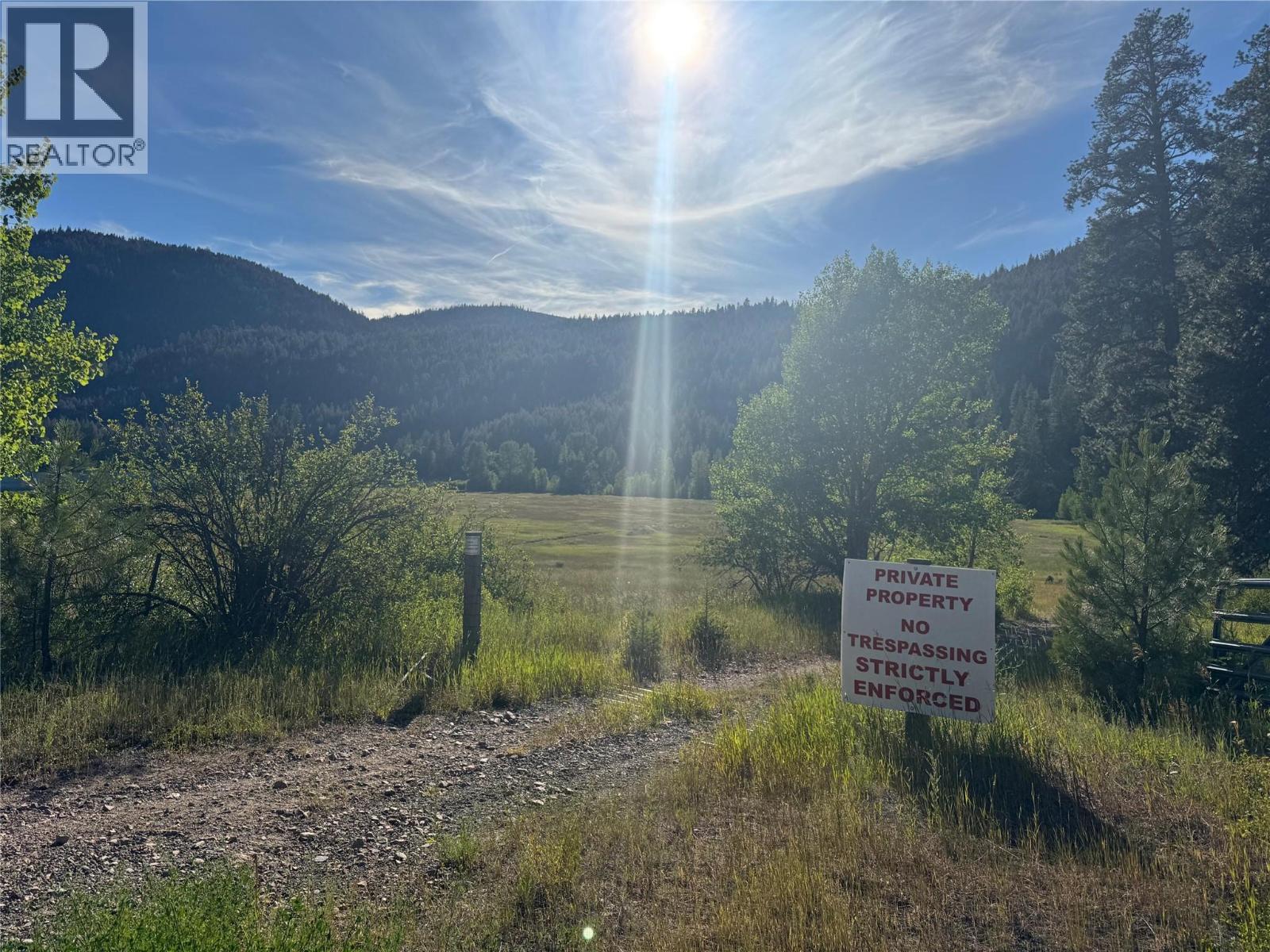 2692 Highway 5a, Princeton, British Columbia  V0X 1W0 - Photo 3 - 10401367