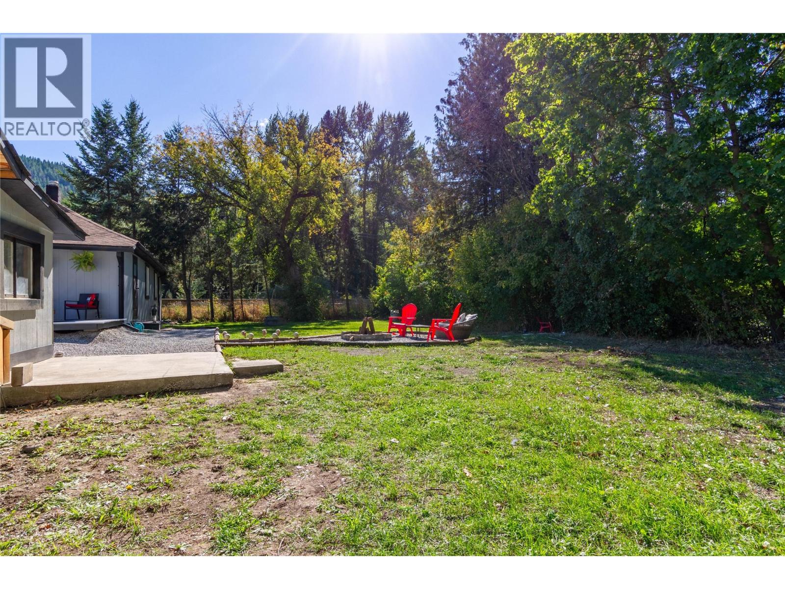 2946 Seaman Road, Falkland, British Columbia  V0E 1W0 - Photo 9 - 10401337