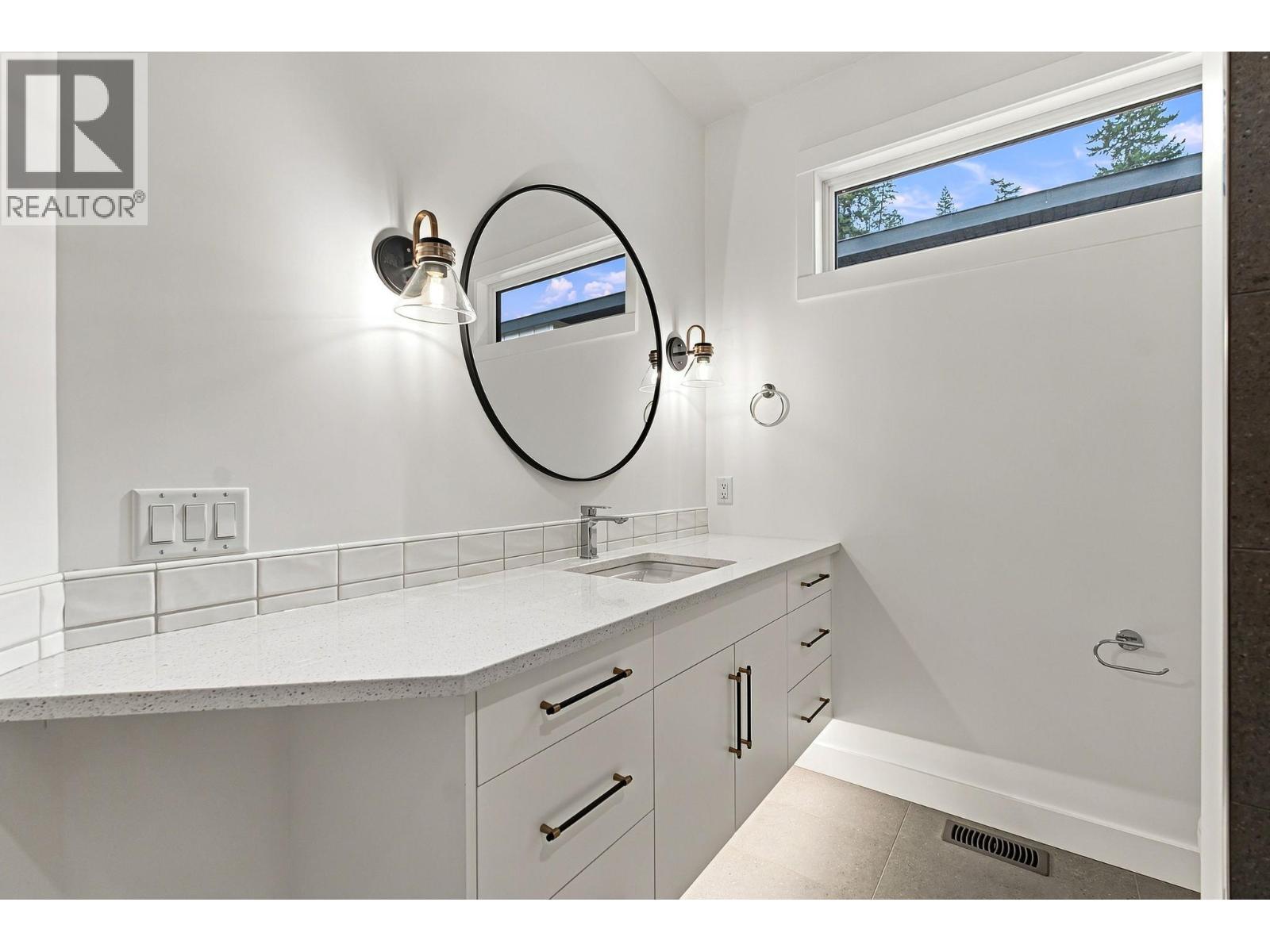 491 Clifton Road N, Kelowna, British Columbia  V1V 1H1 - Photo 30 - 10401249