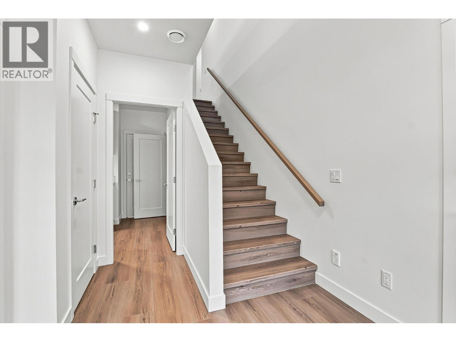 491 Clifton Road N, Kelowna, British Columbia  V1V 1H1 - Photo 6 - 10401249