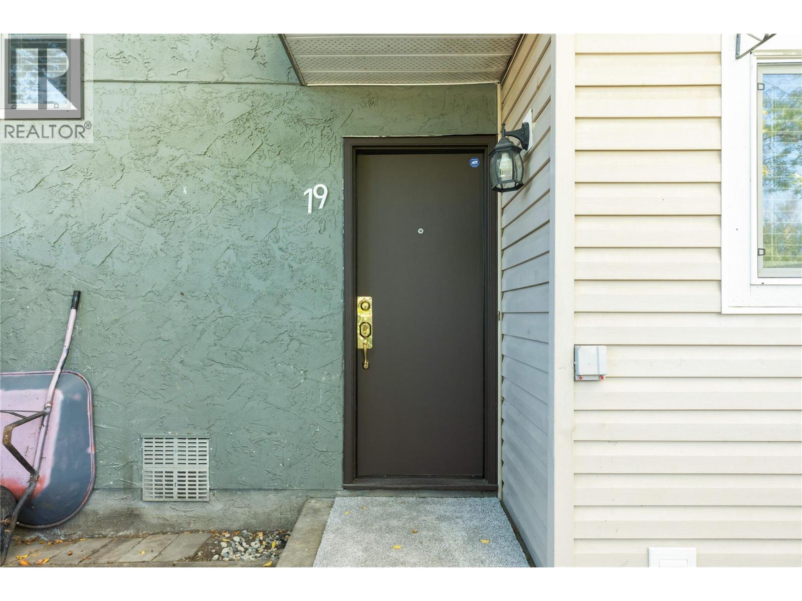 1809 40 Avenue Unit# 19, Vernon, British Columbia  V1T 7X4 - Photo 4 - 10401245