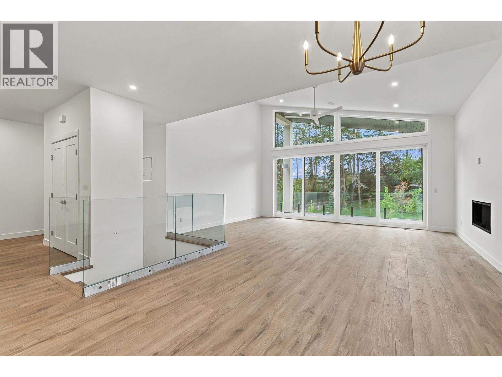 487 Clifton Road N, Kelowna, British Columbia  V1V 1H1 - Photo 11 - 10401244