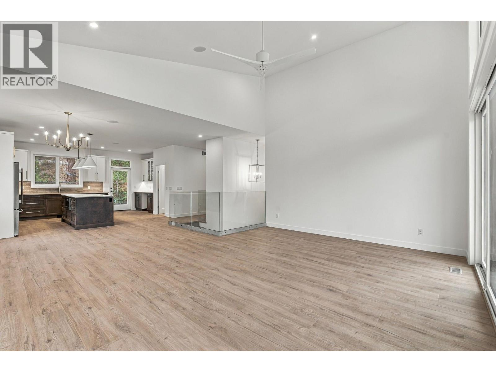 487 Clifton Road N, Kelowna, British Columbia  V1V 1H1 - Photo 16 - 10401244