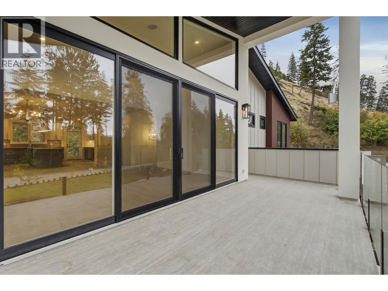 487 Clifton Road N, Kelowna, British Columbia  V1V 1H1 - Photo 30 - 10401244