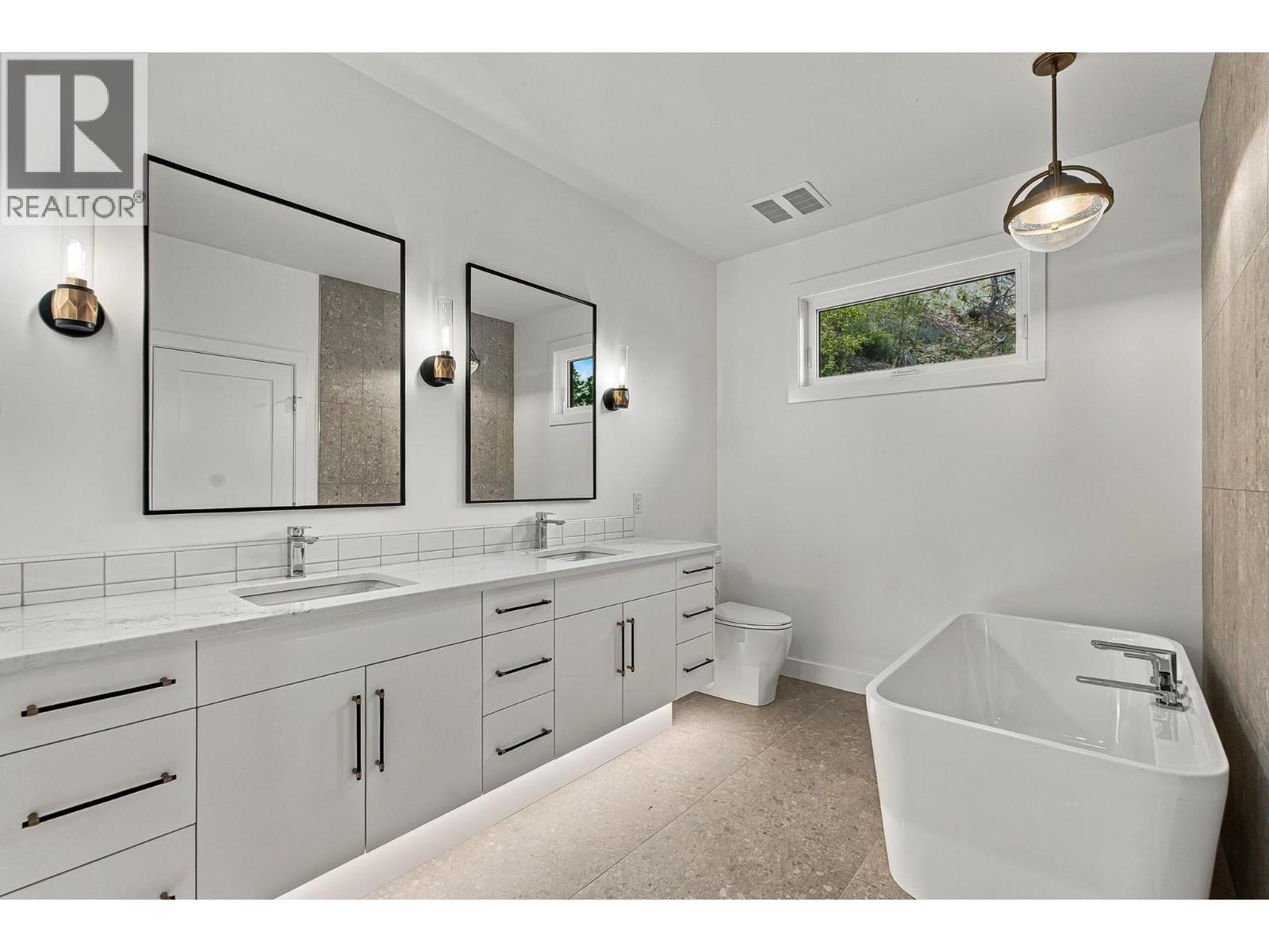 487 Clifton Road N, Kelowna, British Columbia  V1V 1H1 - Photo 38 - 10401244