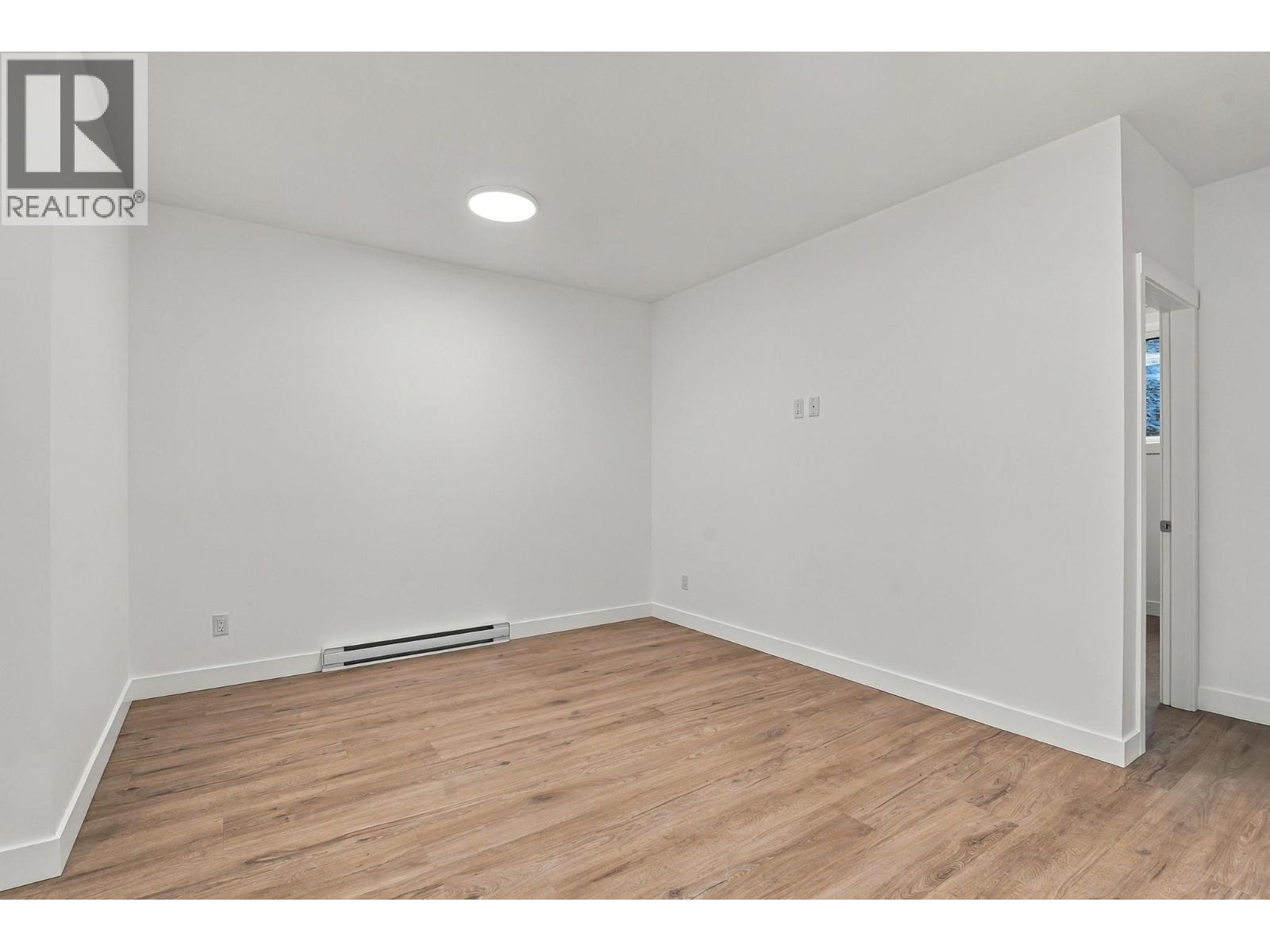 487 Clifton Road N, Kelowna, British Columbia  V1V 1H1 - Photo 49 - 10401244