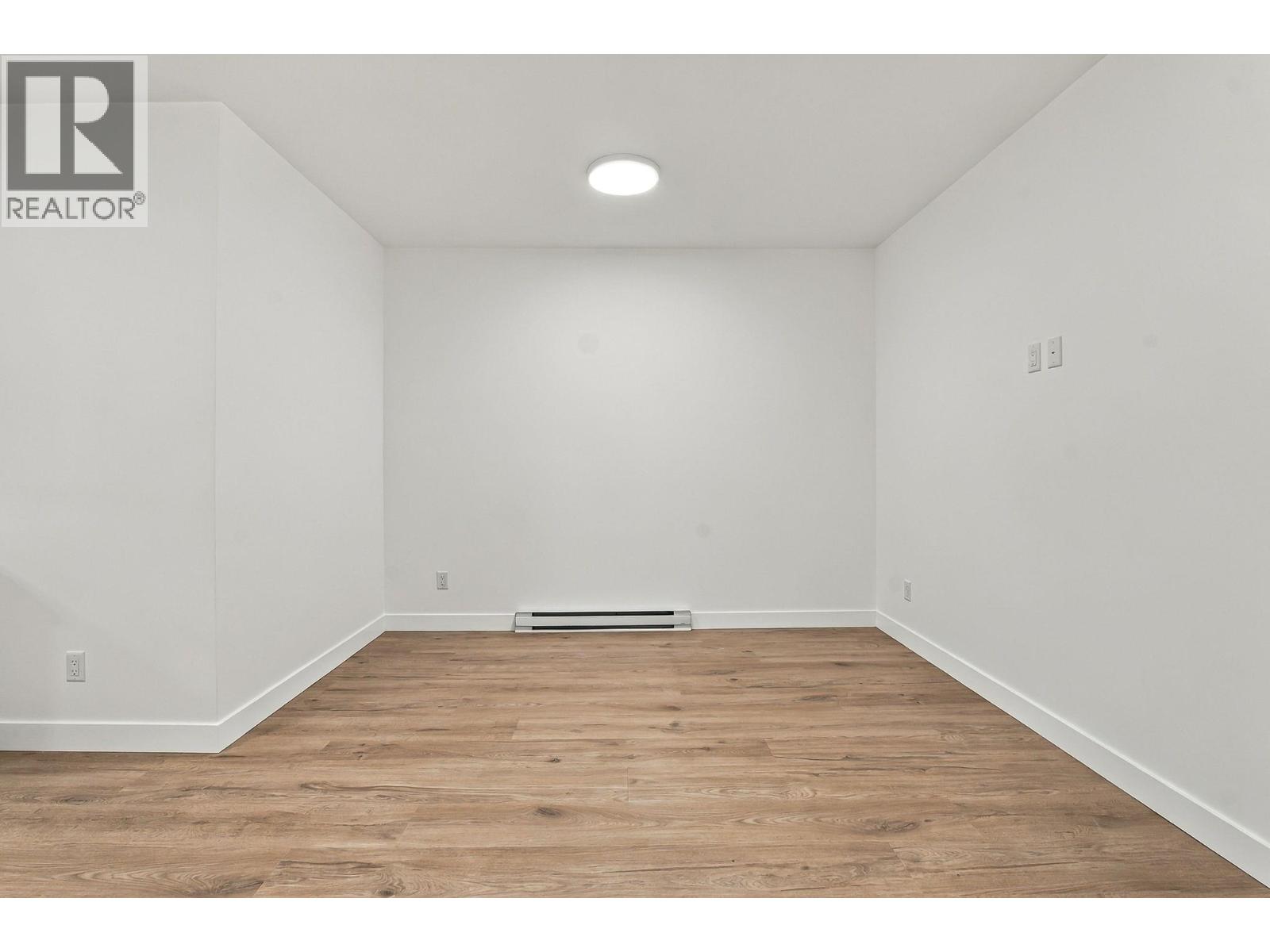487 Clifton Road N, Kelowna, British Columbia  V1V 1H1 - Photo 50 - 10401244