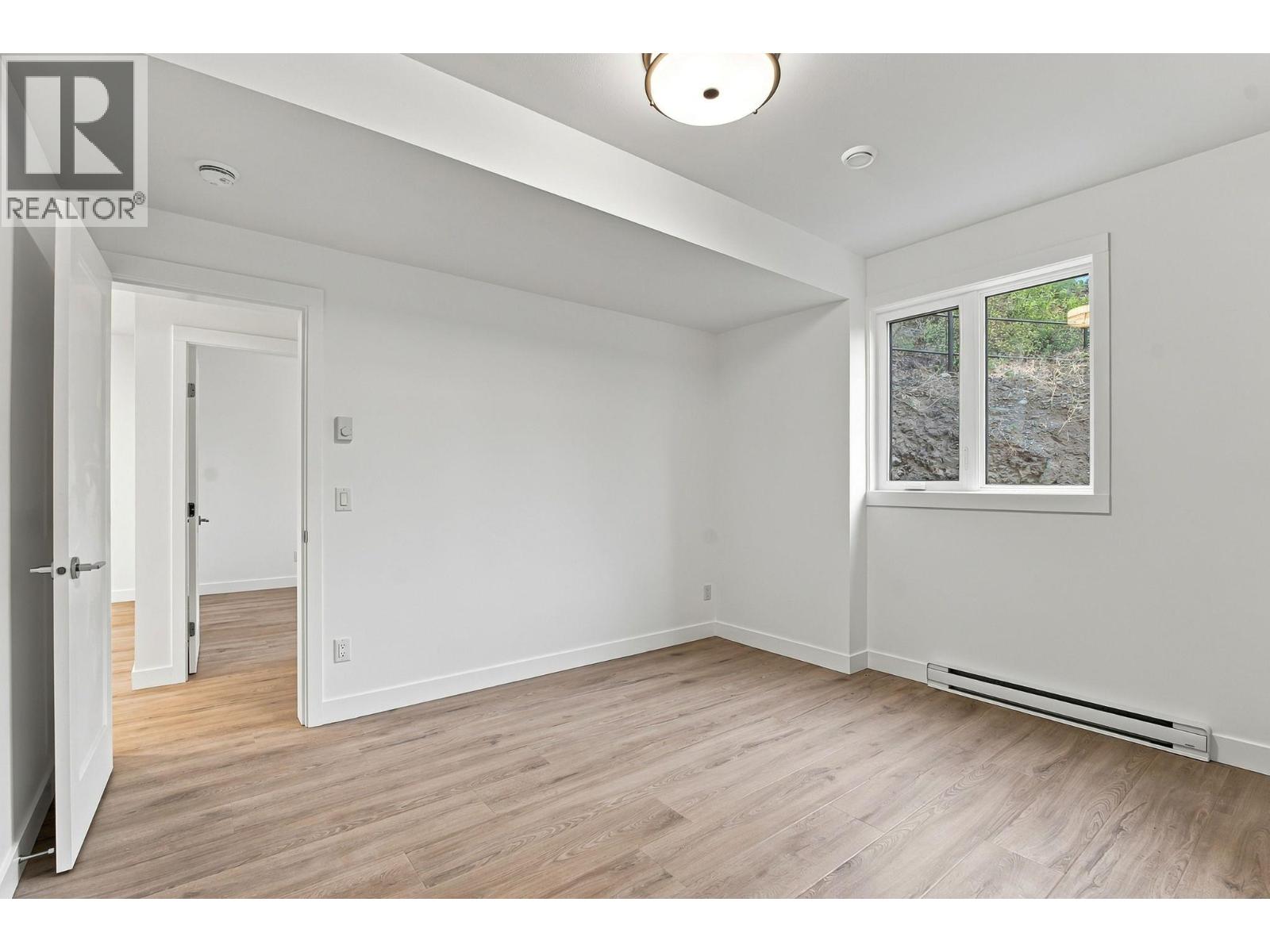 487 Clifton Road N, Kelowna, British Columbia  V1V 1H1 - Photo 54 - 10401244