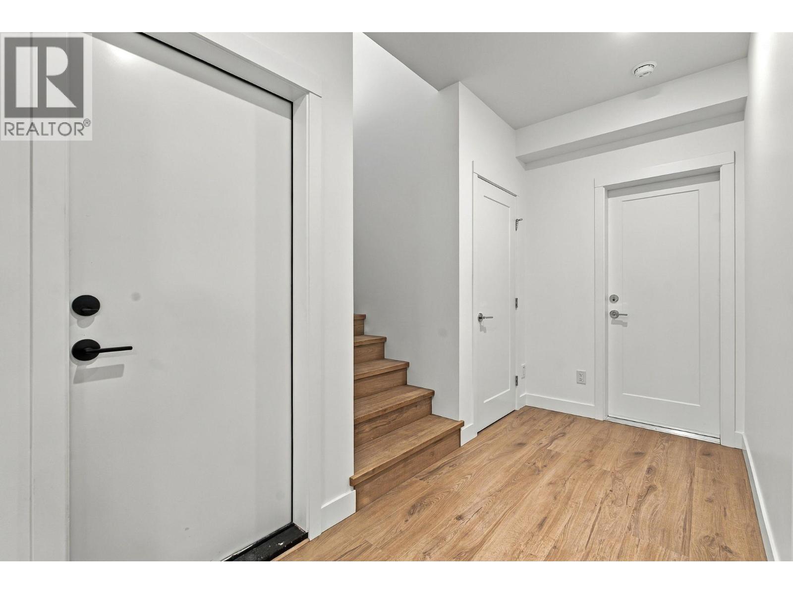 487 Clifton Road N, Kelowna, British Columbia  V1V 1H1 - Photo 6 - 10401244