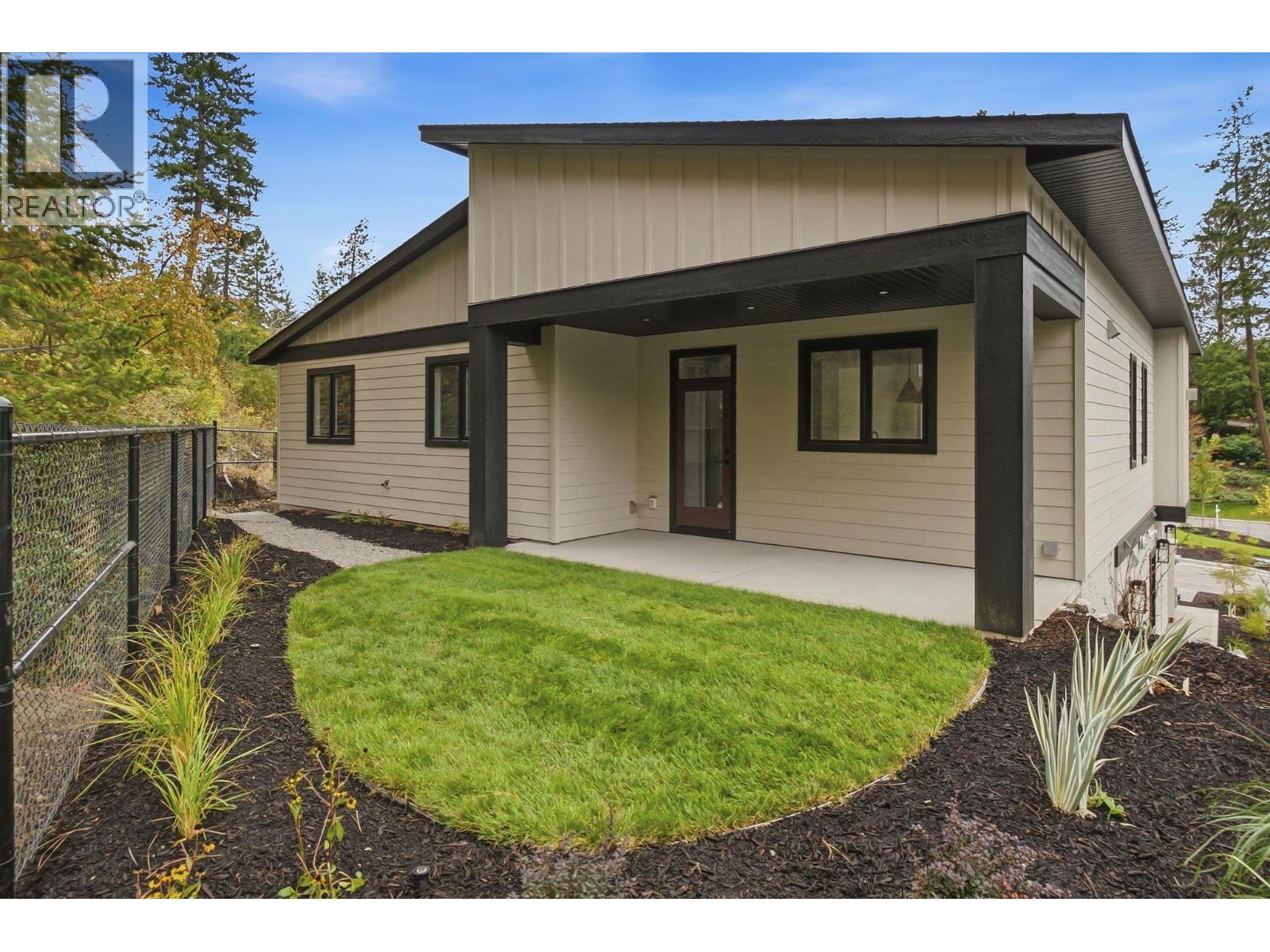 487 Clifton Road N, Kelowna, British Columbia  V1V 1H1 - Photo 61 - 10401244