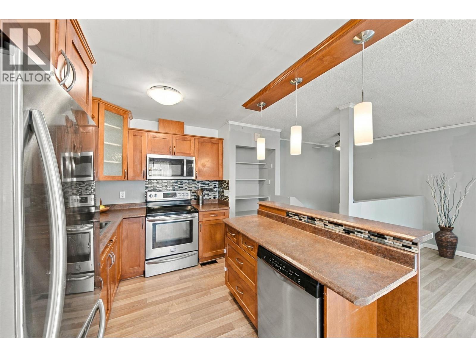 1621 Spartan Place, Kamloops, British Columbia  V2B 7Z3 - Photo 10 - 10401174
